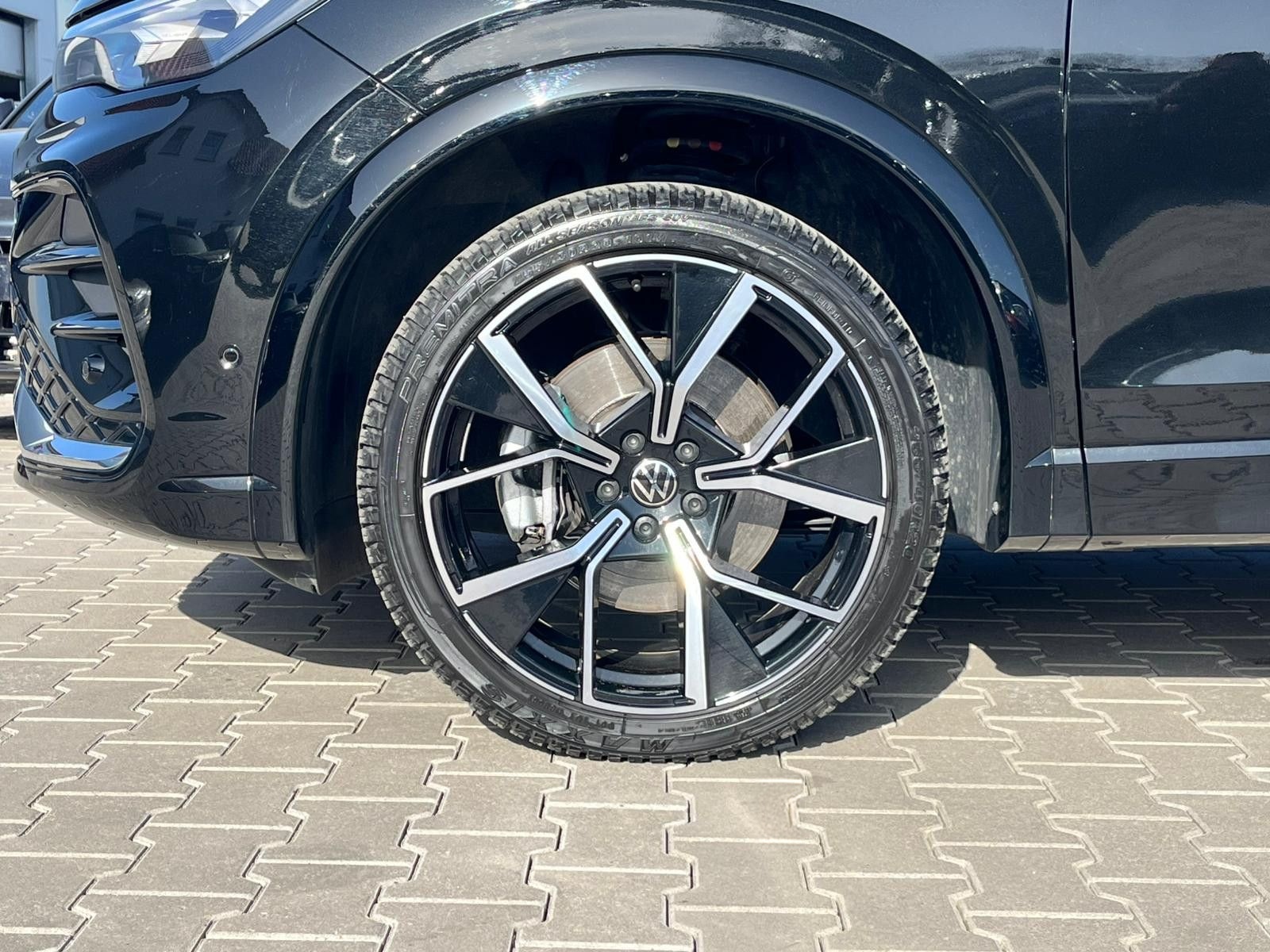 Volkswagen Tiguan 2.0 TDI 4M R-Line PANO*H&K*AHK*MATRIX*20" foto 9