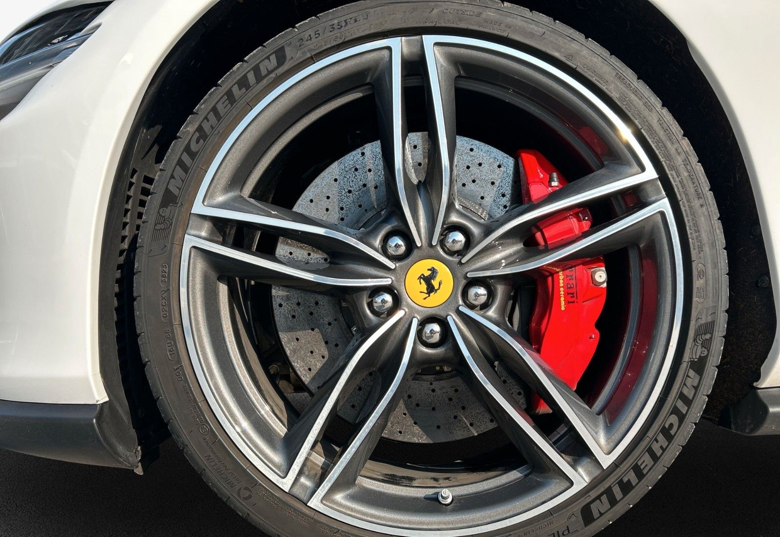 Ferrari Roma Spider foto 10