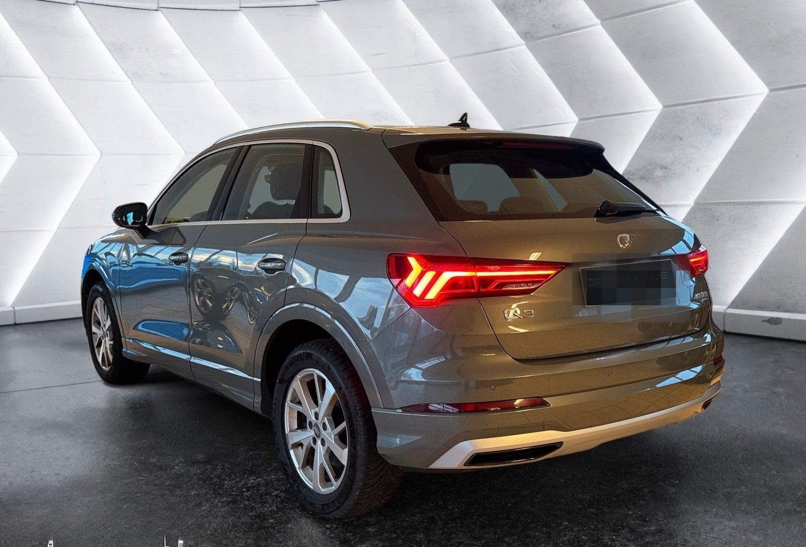 Audi Q3 40 2,0 TFSI quattro advanced/Automati/Virtual foto 8