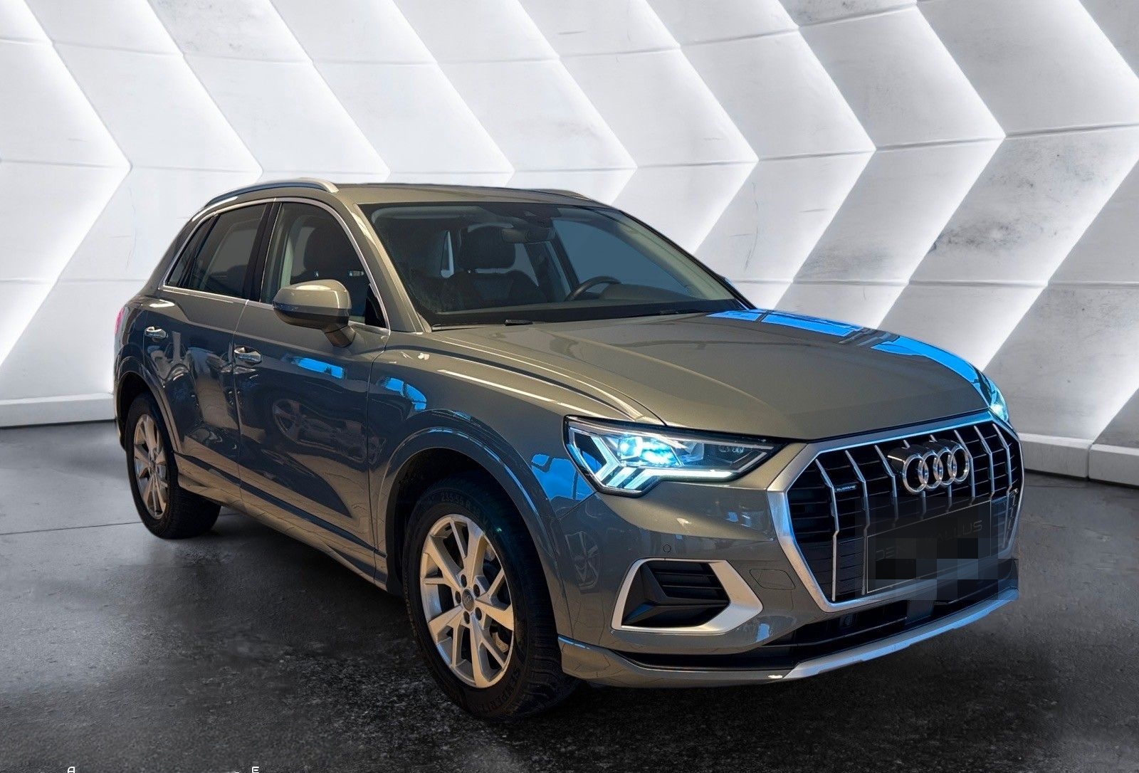 Audi Q3 40 2,0 TFSI quattro advanced/Automati/Virtual foto 9