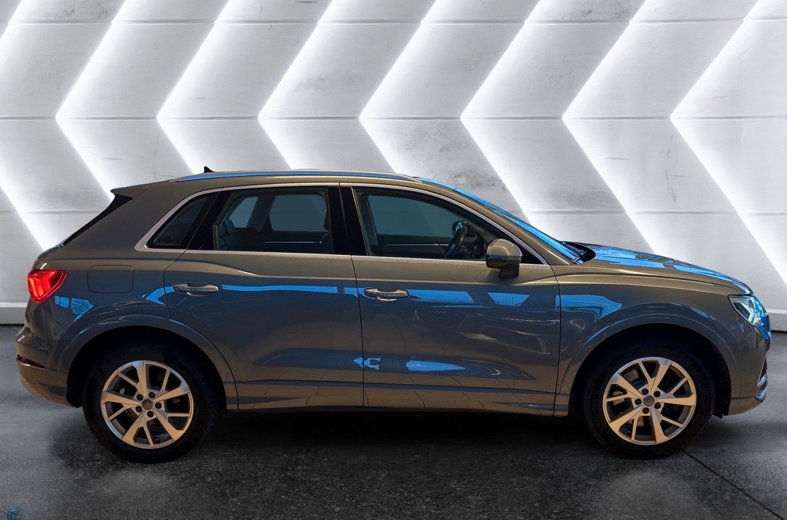 Audi Q3 40 2,0 TFSI quattro advanced/Automati/Virtual foto 10