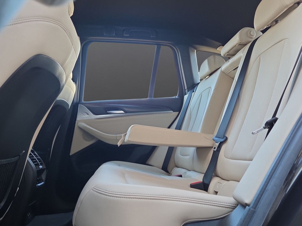 BMW X3 xDrive30i M-SPORT LASER NAVI HUD ACC 19" AHK foto 5