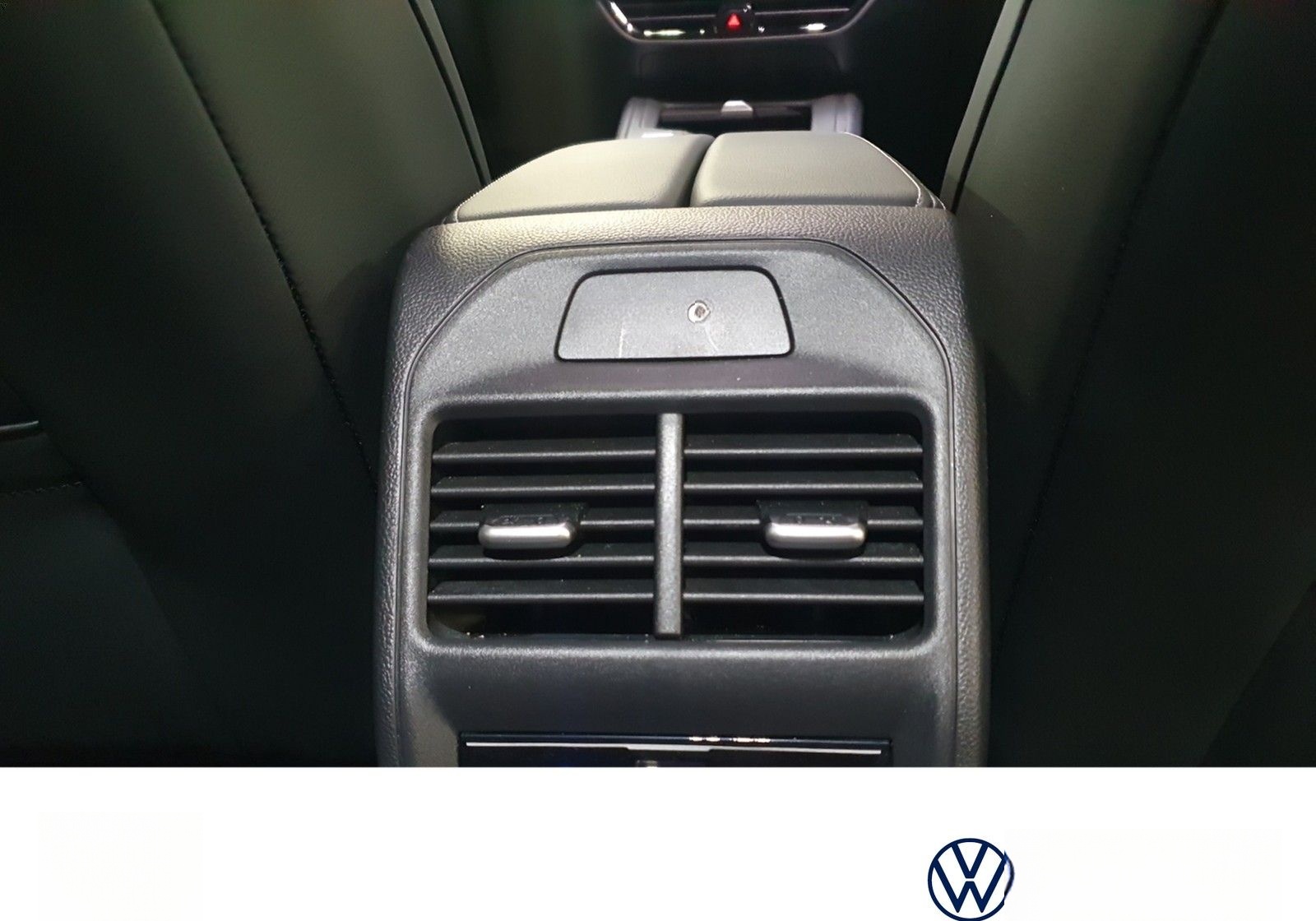 Volkswagen Passat Variant  Business 1.5 eHybrid  DSG MATRIX foto 17
