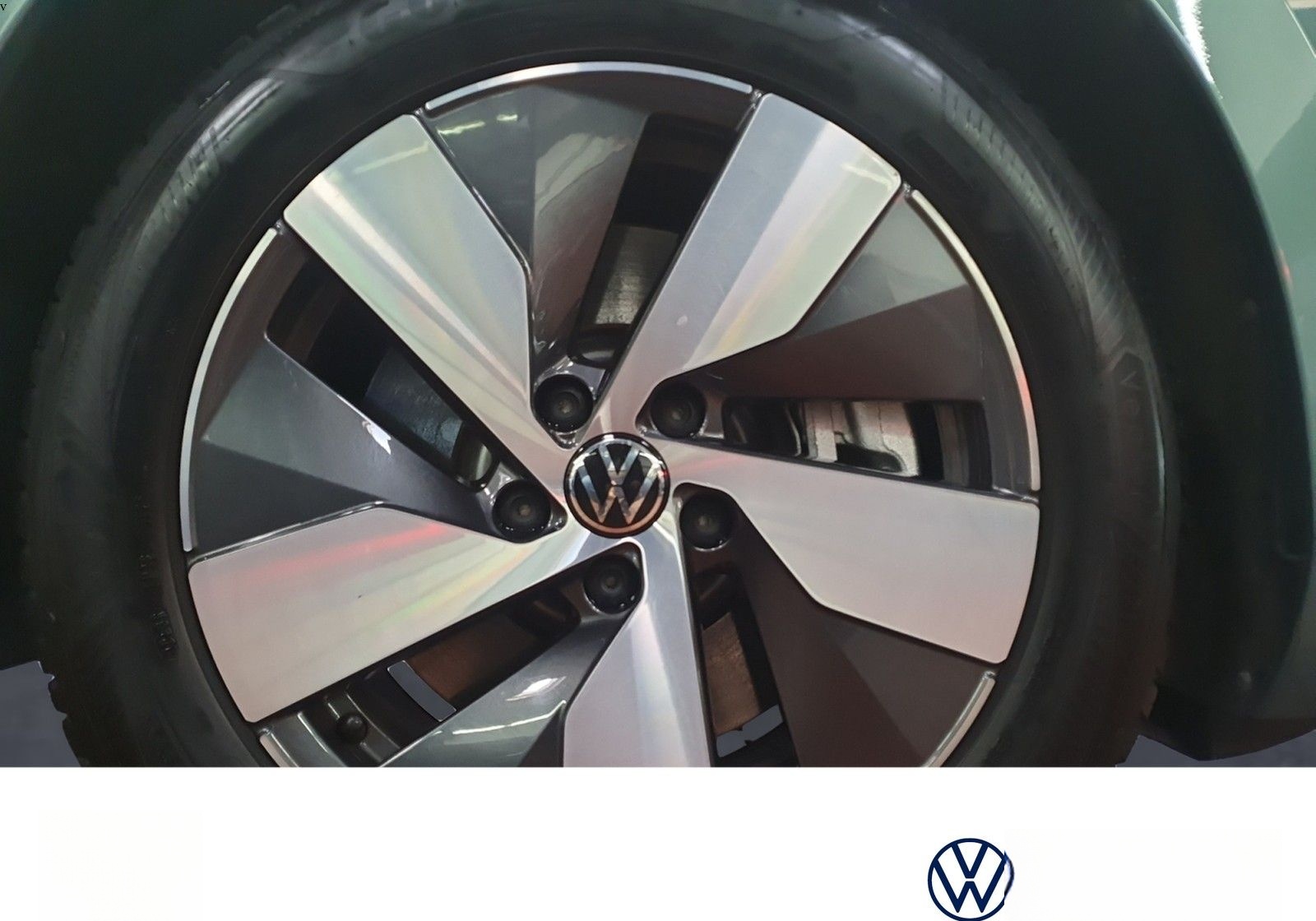 Volkswagen Passat Variant  Business 1.5 eHybrid  DSG MATRIX foto 6