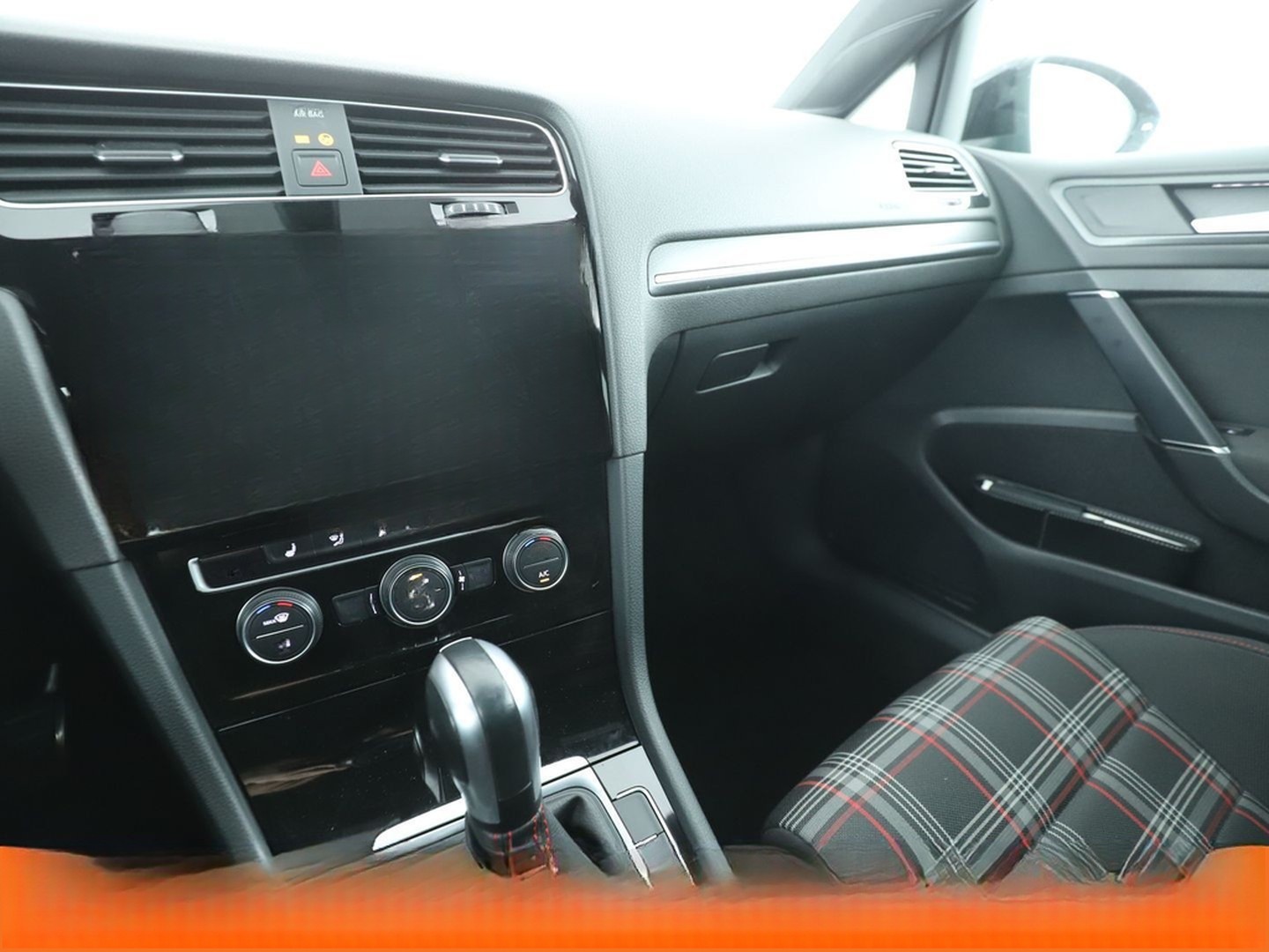 Volkswagen Golf VII 2.0 TSI GTI Performance BM*LED*PDC*SHZ* foto 25