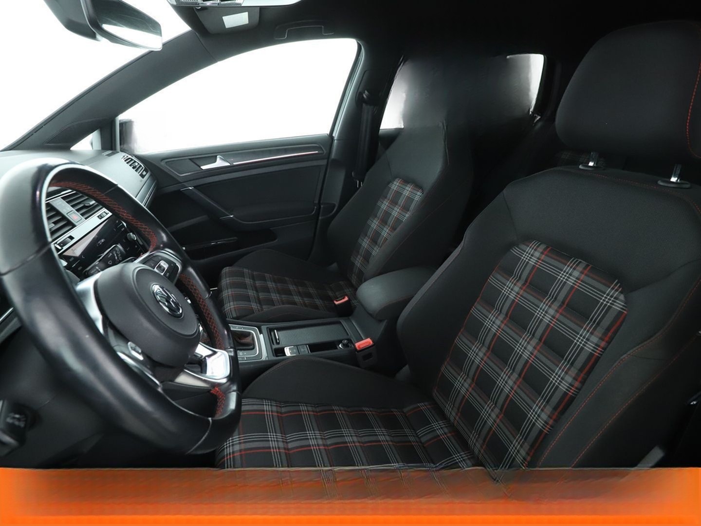 Volkswagen Golf VII 2.0 TSI GTI Performance BM*LED*PDC*SHZ* foto 10