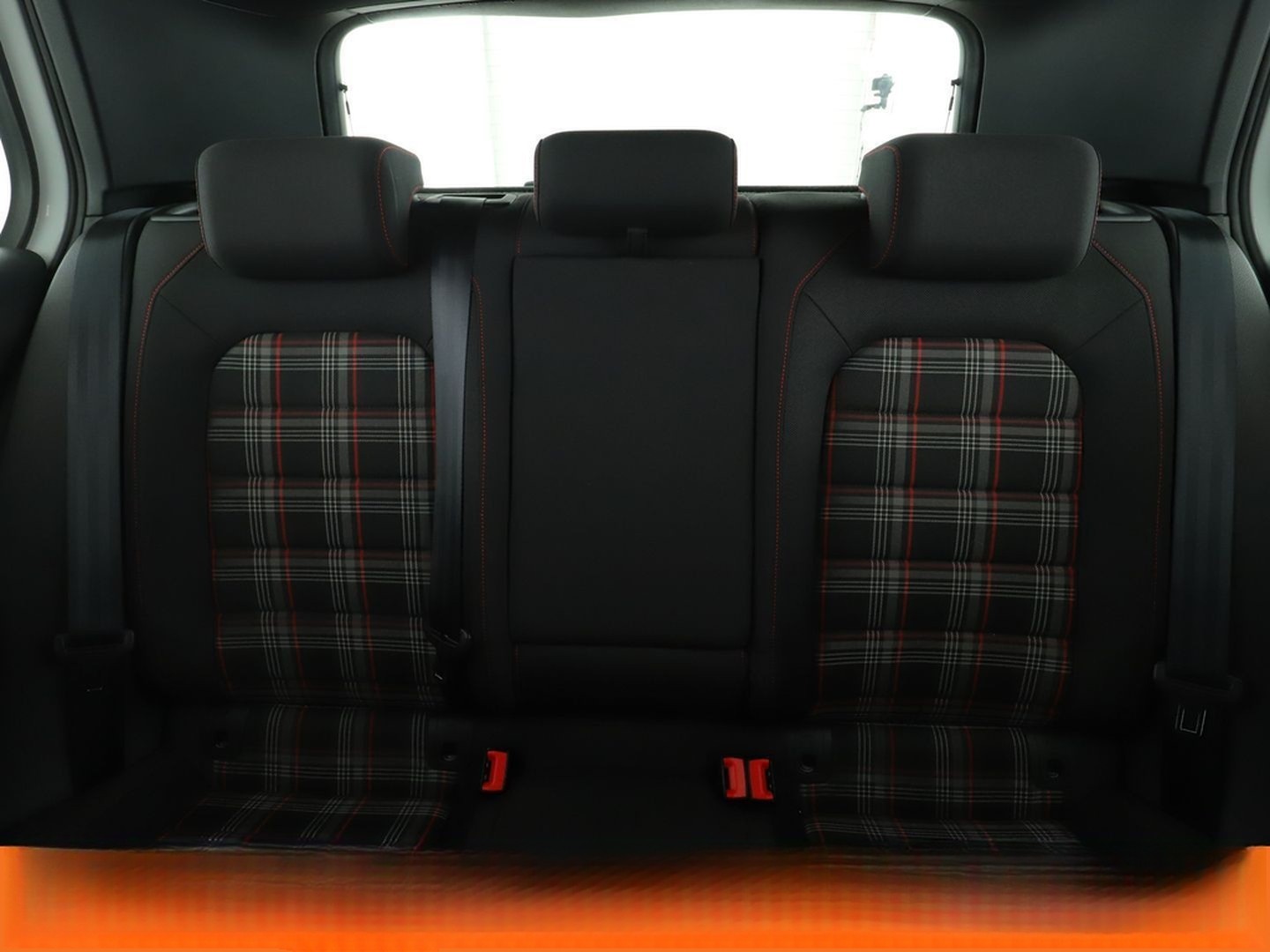 Volkswagen Golf VII 2.0 TSI GTI Performance BMT Aut.*NAVI* foto 16
