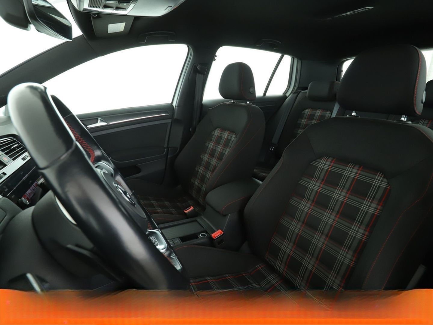 Volkswagen Golf VII 2.0 TSI GTI Performance BMT Aut.*NAVI* foto 10