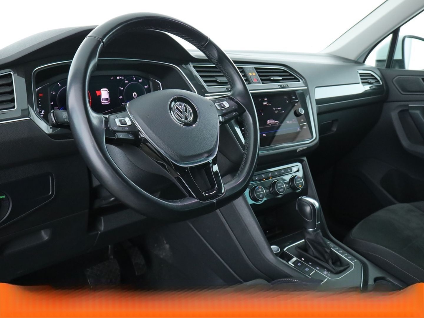 Volkswagen Tiguan 1.5 TSI ACT Highline BlueMotion Aut.*LED* foto 11