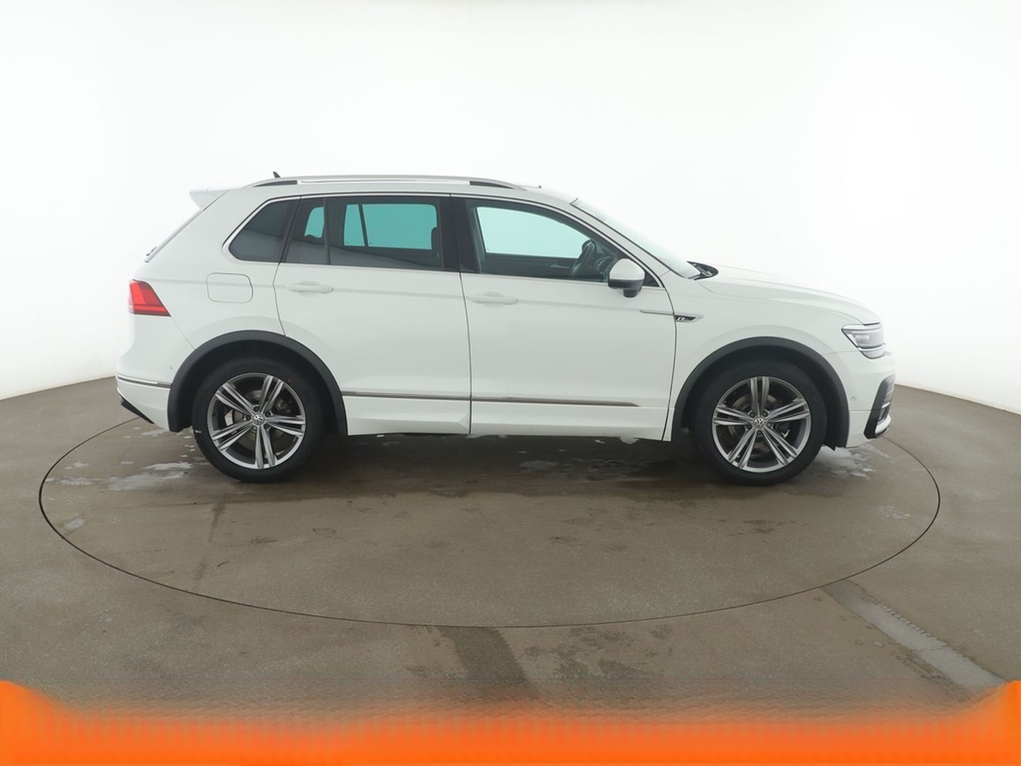 Volkswagen Tiguan 1.5 TSI ACT Highline BlueMotion Aut.*LED* foto 7