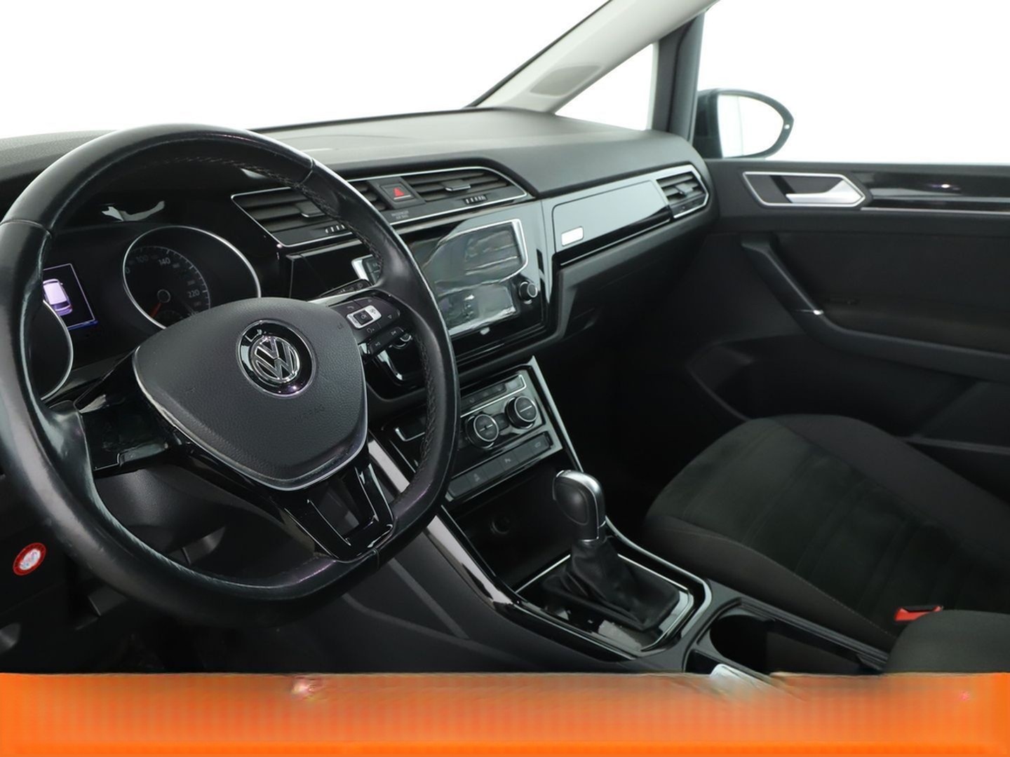 Volkswagen Touran 2.0 TDI Highline BlueMotion Aut.*NAVI*CAM foto 11