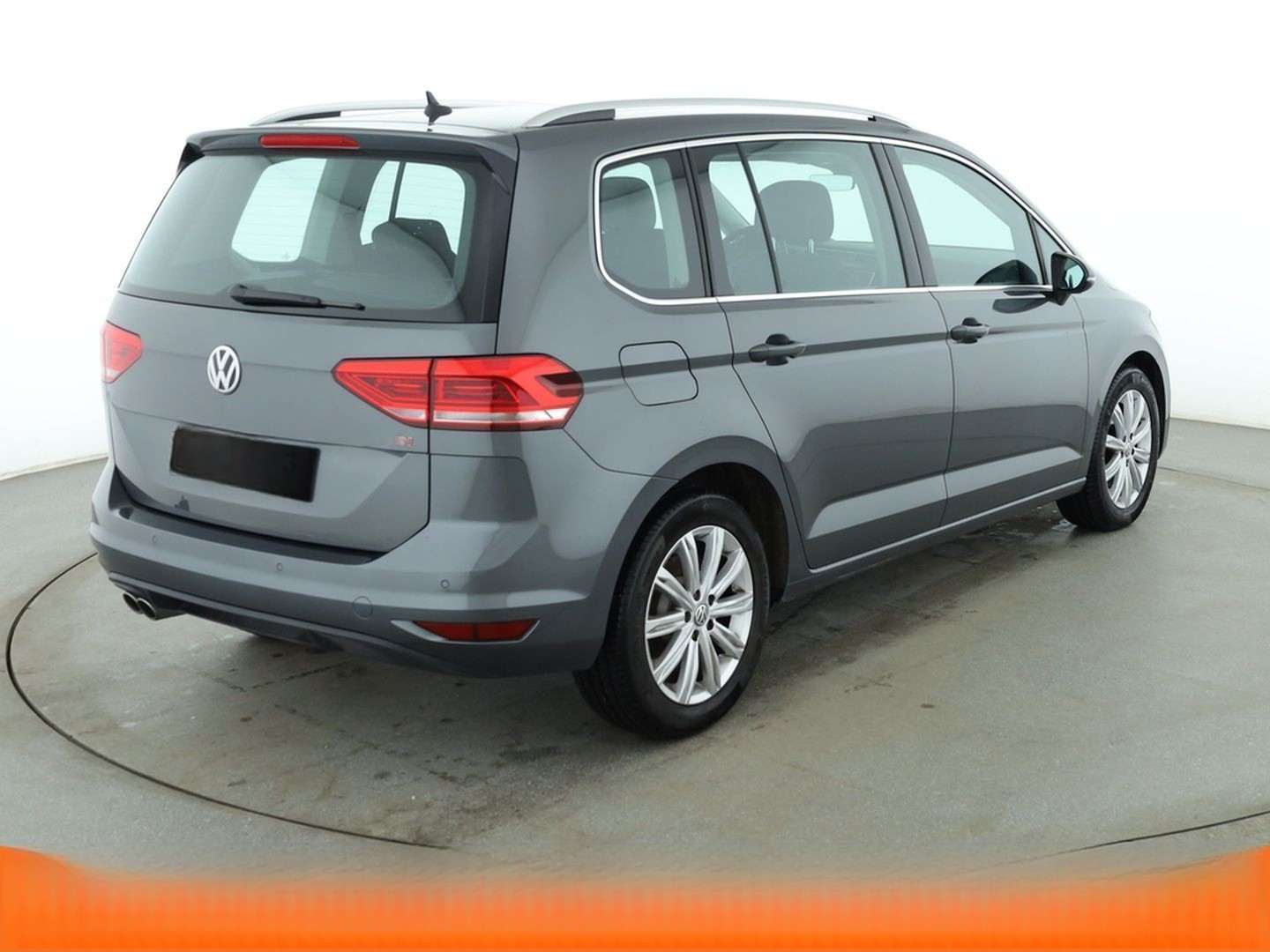 Volkswagen Touran 2.0 TDI Highline BlueMotion Aut.*NAVI*CAM foto 6