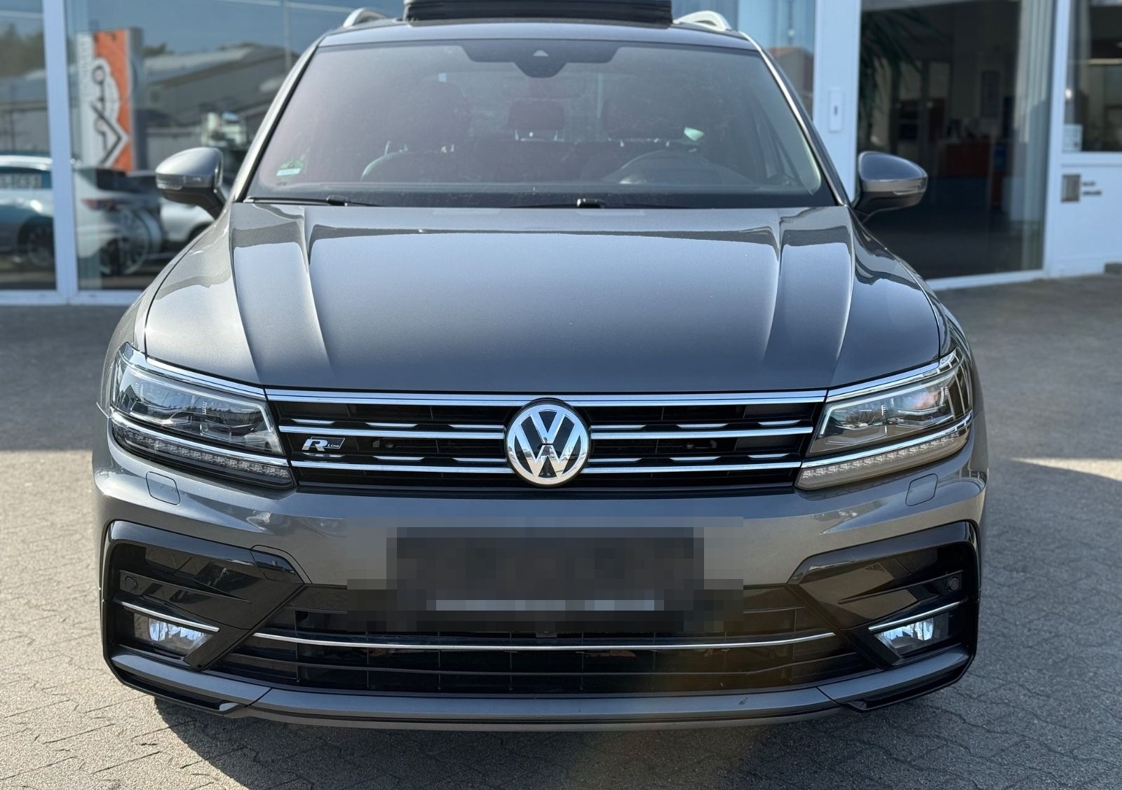 Volkswagen Tiguan R Line 4Motion Pano/360°/HUD/AHK/ACC/SHZ foto 2