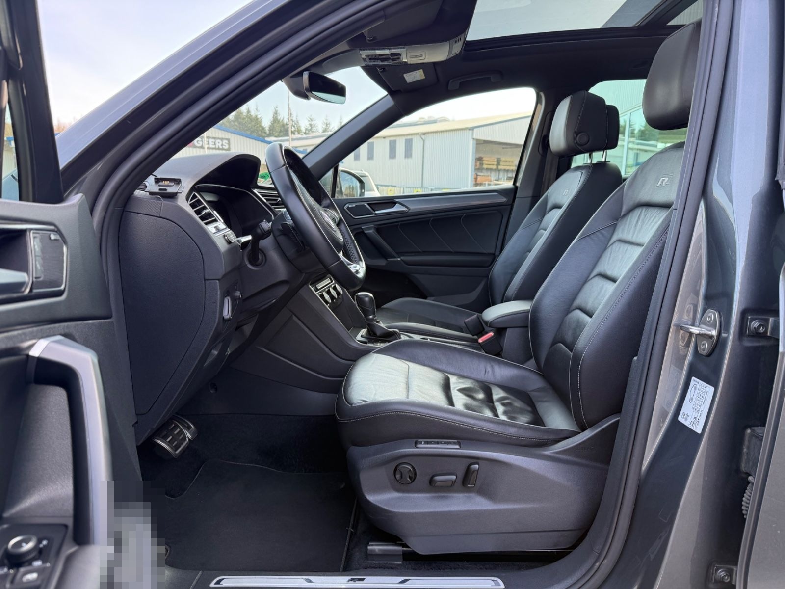 Volkswagen Tiguan R Line 4Motion Pano/360°/HUD/AHK/ACC/SHZ foto 10
