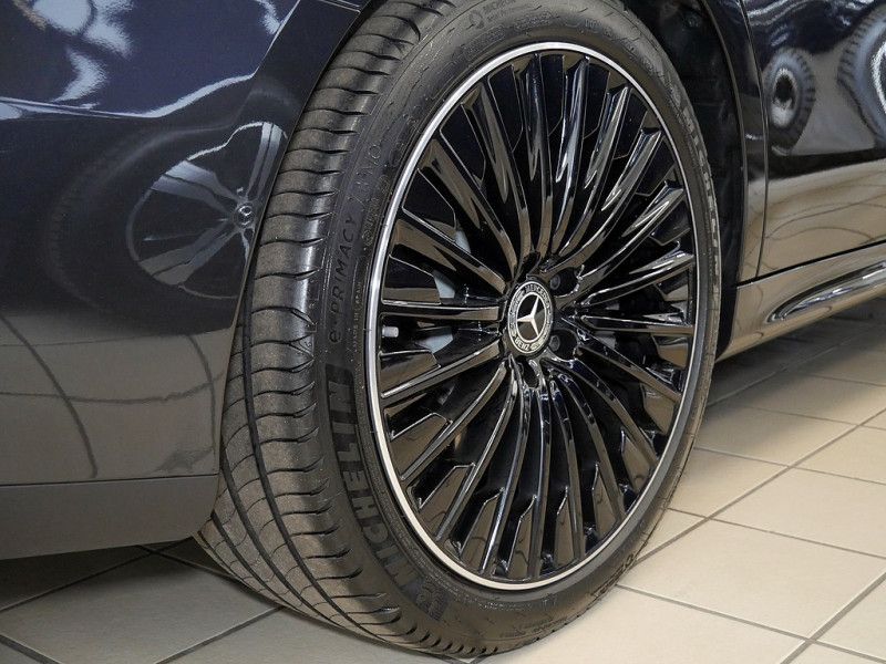 Mercedes-Benz E 300 de Limo EQ Hybrid Technologie // AMG BURM foto 11