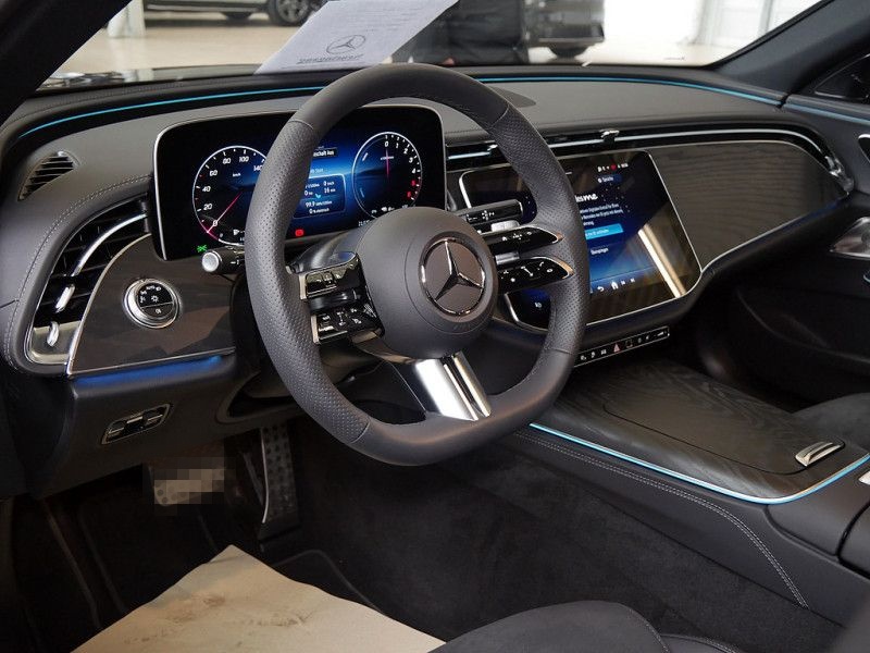 Mercedes-Benz E 300 de Limo EQ Hybrid Technologie // AMG BURM foto 13