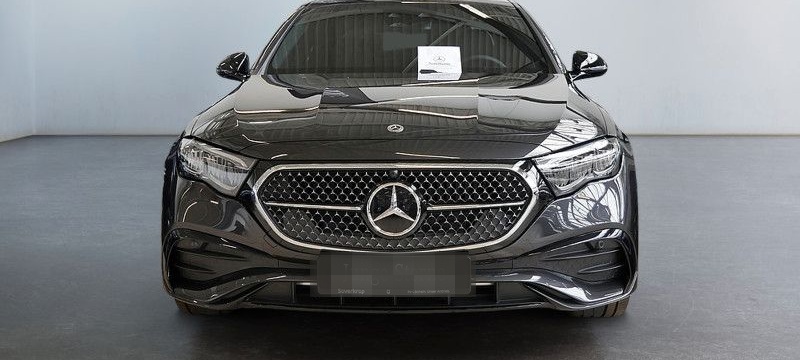 Mercedes-Benz E 300 de Limo EQ Hybrid Technologie // AMG BURM foto 4