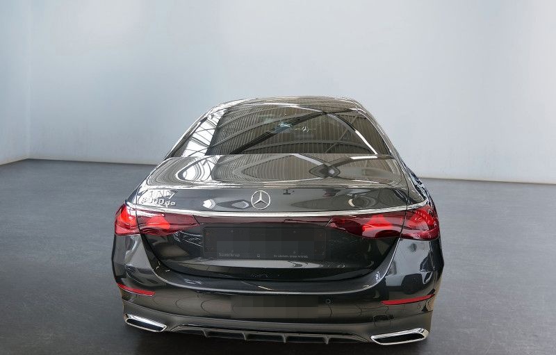 Mercedes-Benz E 300 de Limo EQ Hybrid Technologie // AMG BURM foto 6