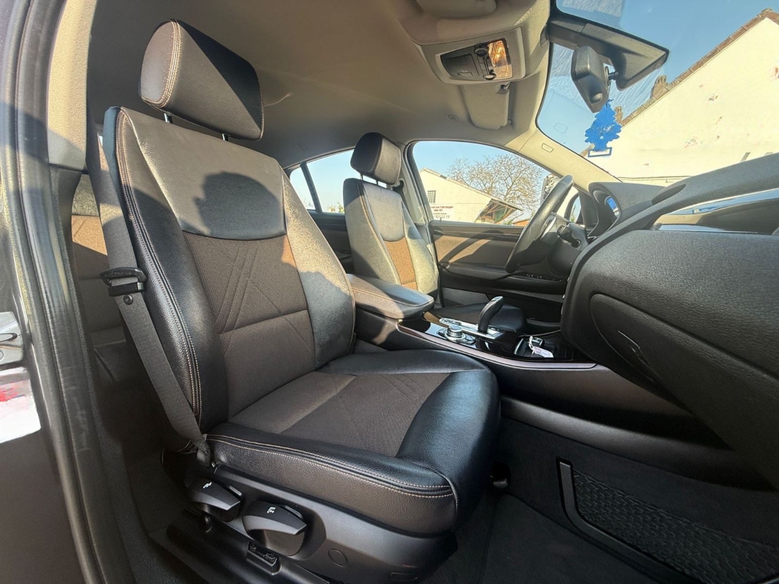 BMW X4 xDrive 20 i xLine Sportsitze Sport Lenkrad foto 35