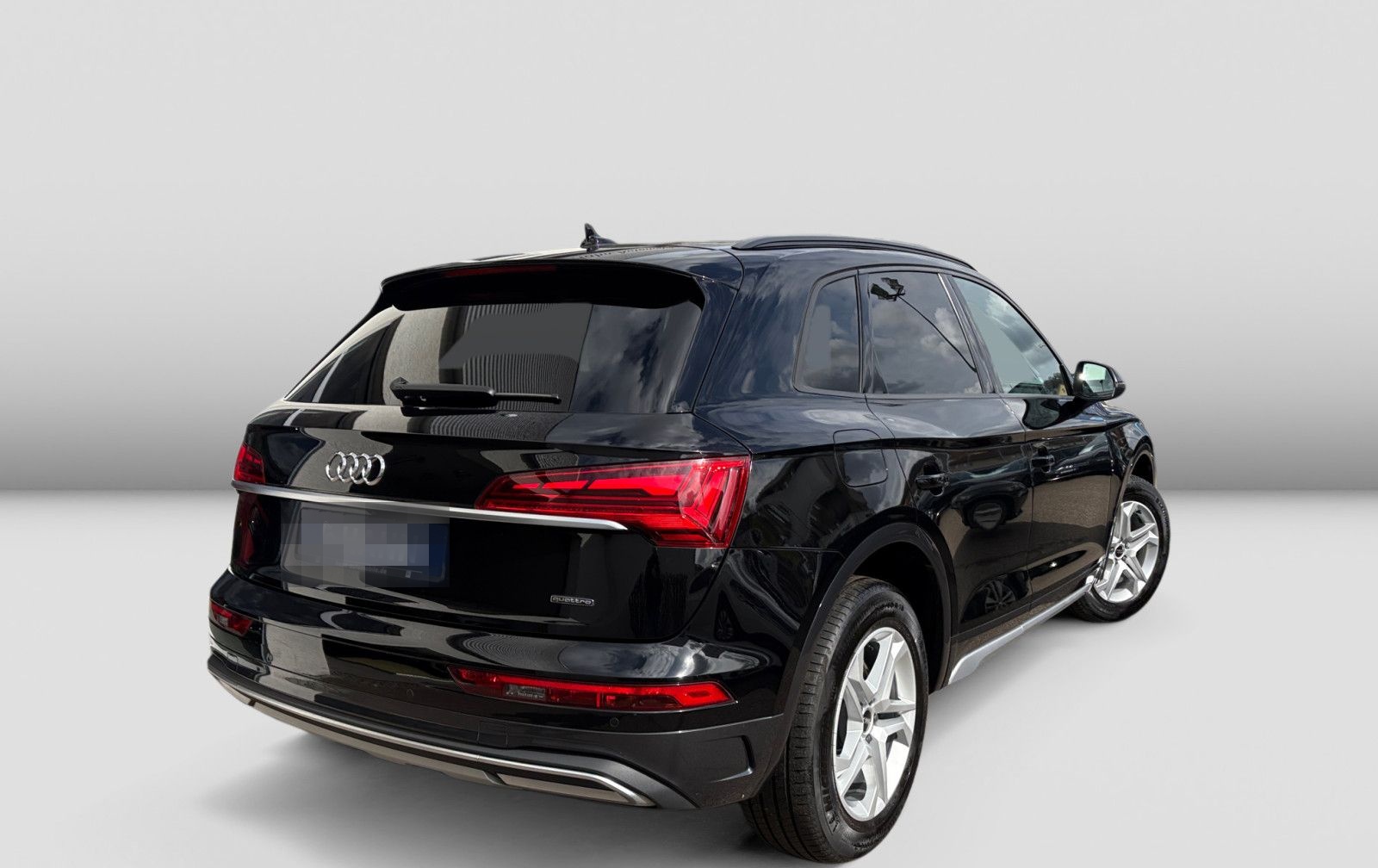 Audi Q5 50TFSIe qu S tronic advanced AHK NAV PANO KAM foto 4