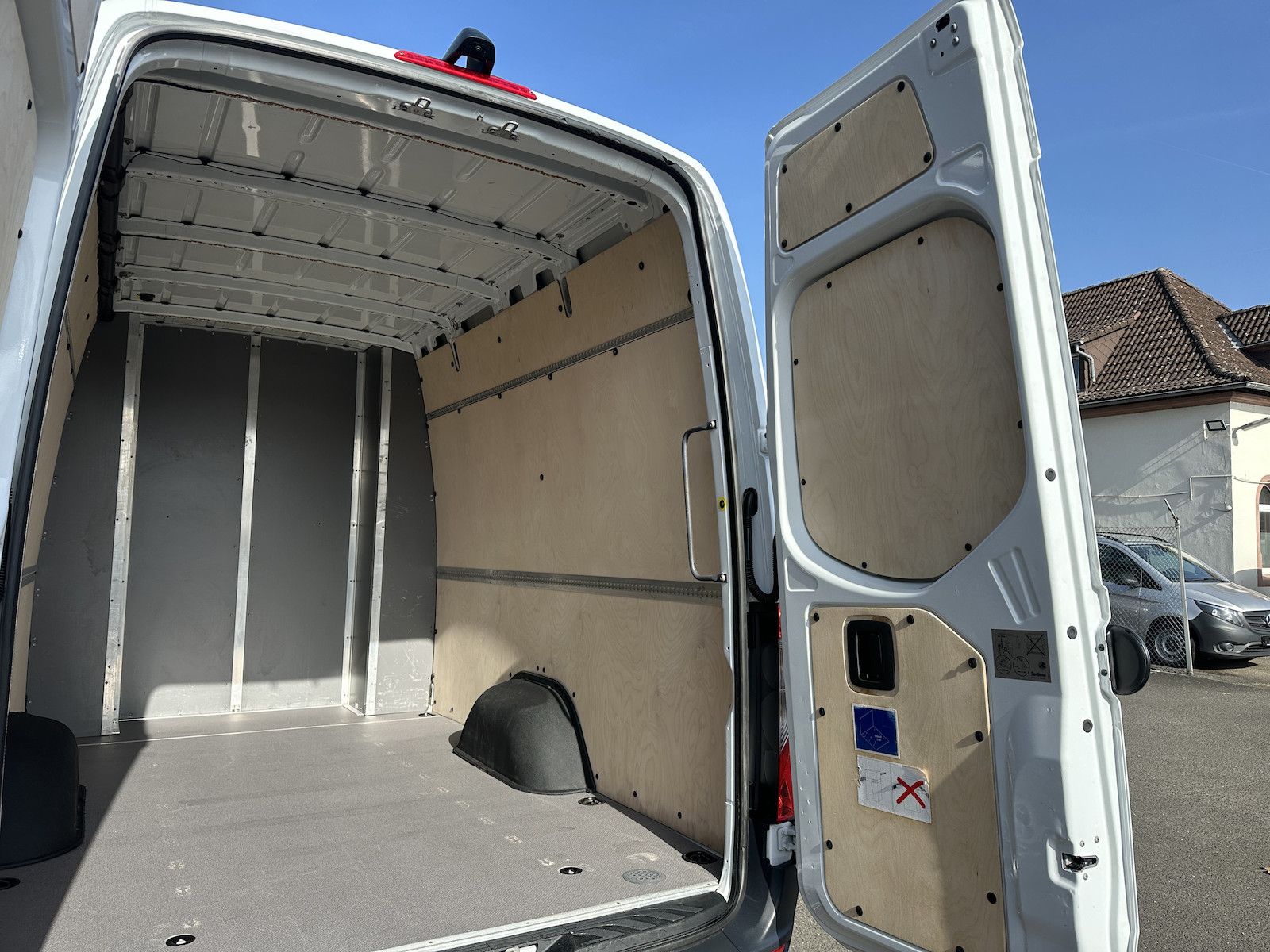 Mercedes-Benz Sprinter 314 CDI RWD L3 Maxi Mixto foto 24