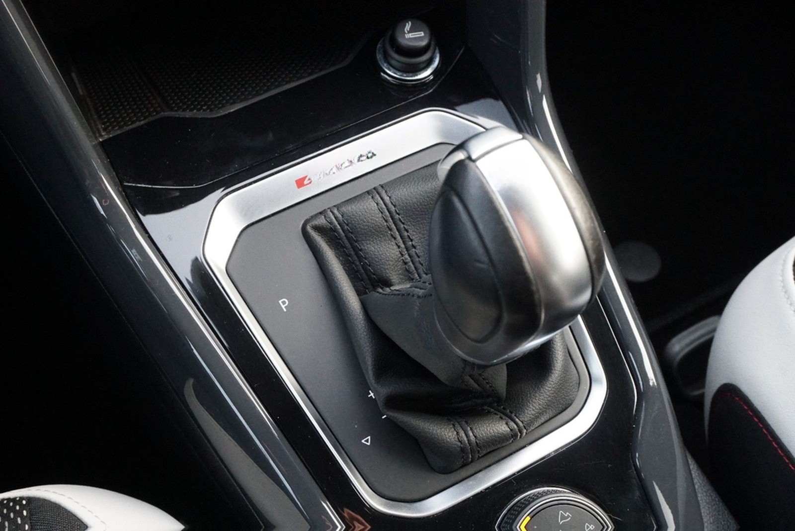 Volkswagen T-Roc Sport 4Motion LED-Scheinwerfer ACC SHZ AHK foto 28