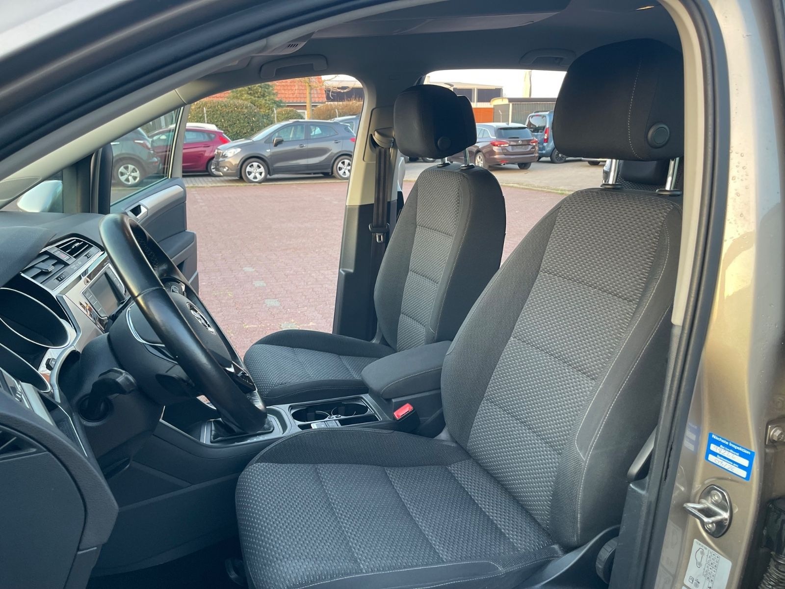 Volkswagen Touran Rollstuhllift Comfortline foto 21