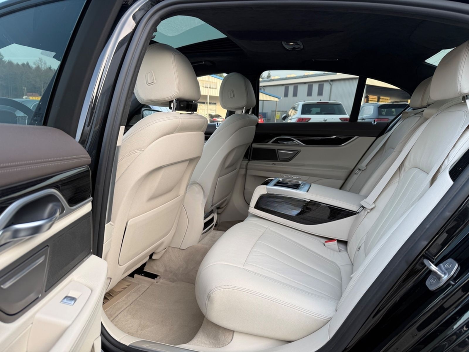 BMW 740 d xDrive M-Paket H&K/HUD/360°/SD/ACC/Massage foto 15