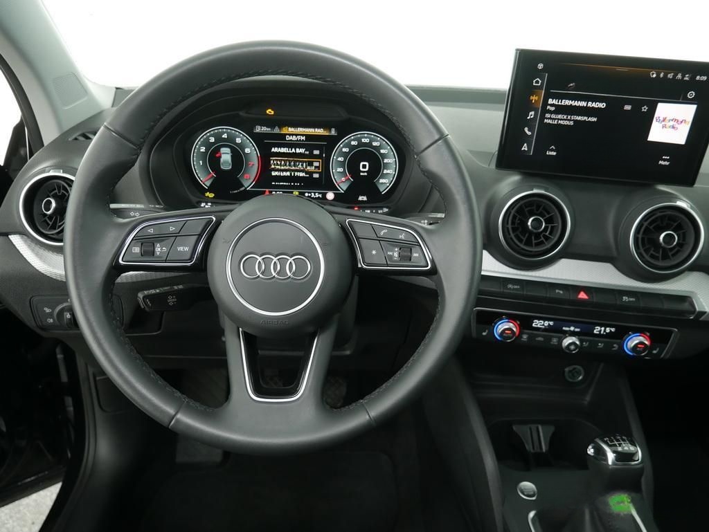Audi Q2 30 TFSI Matrix/R-Kamera/AHK/Navi-Vorb./17 Zol foto 12