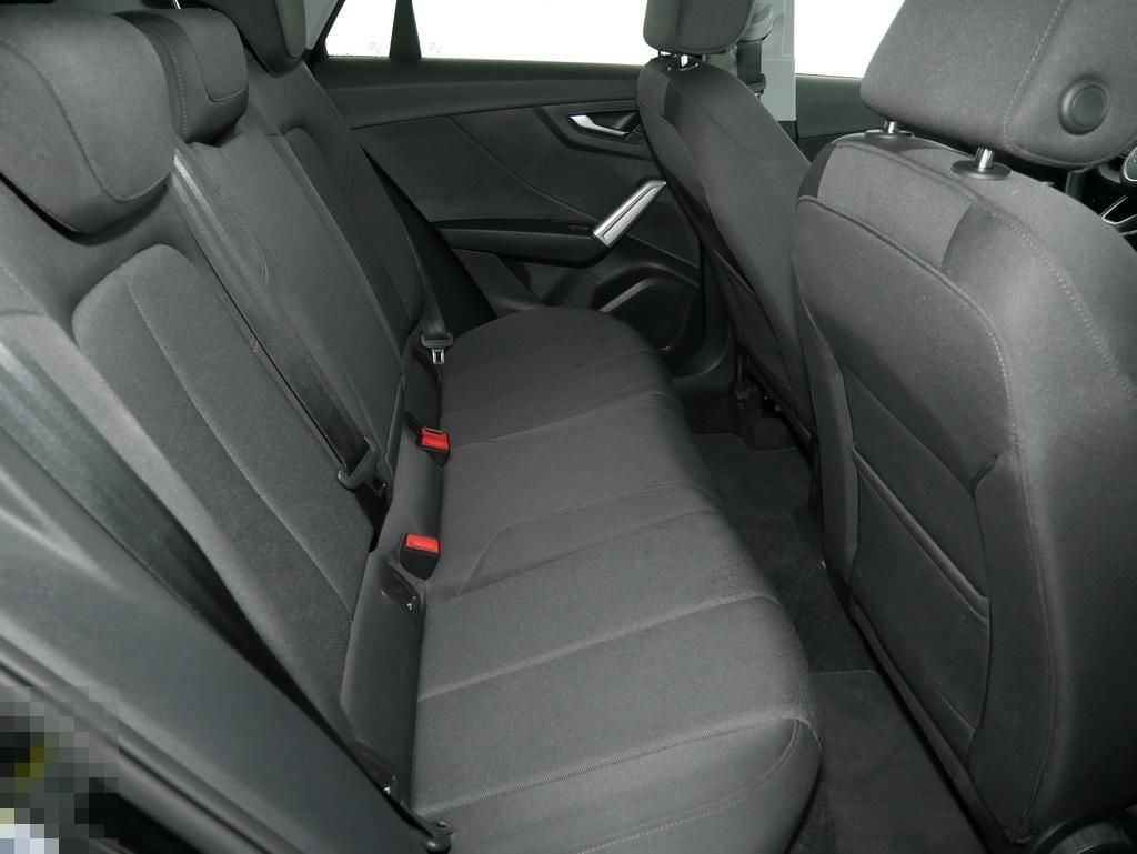 Audi Q2 30 TFSI Matrix/R-Kamera/AHK/Navi-Vorb./17 Zol foto 8