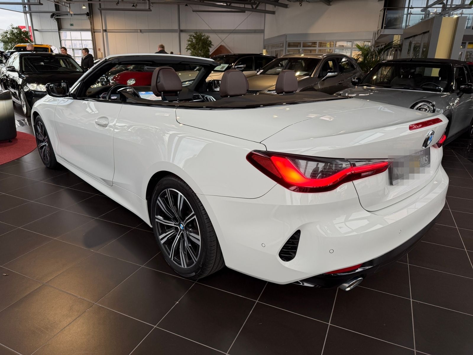 BMW 420i Cabrio Shadow Line AHK LEDER LED NAV 18" foto 12