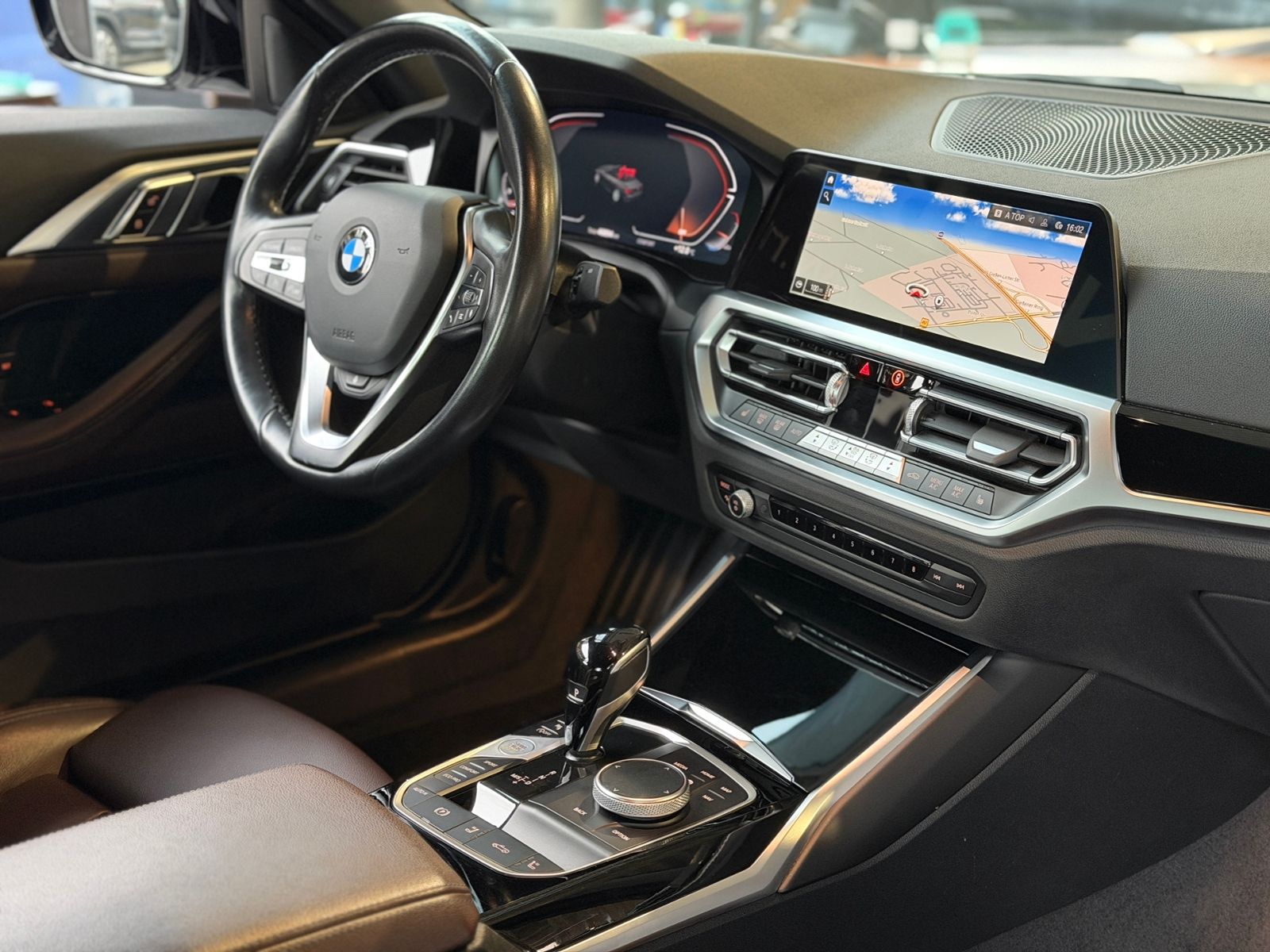 BMW 420i Cabrio Shadow Line AHK LEDER LED NAV 18" foto 14