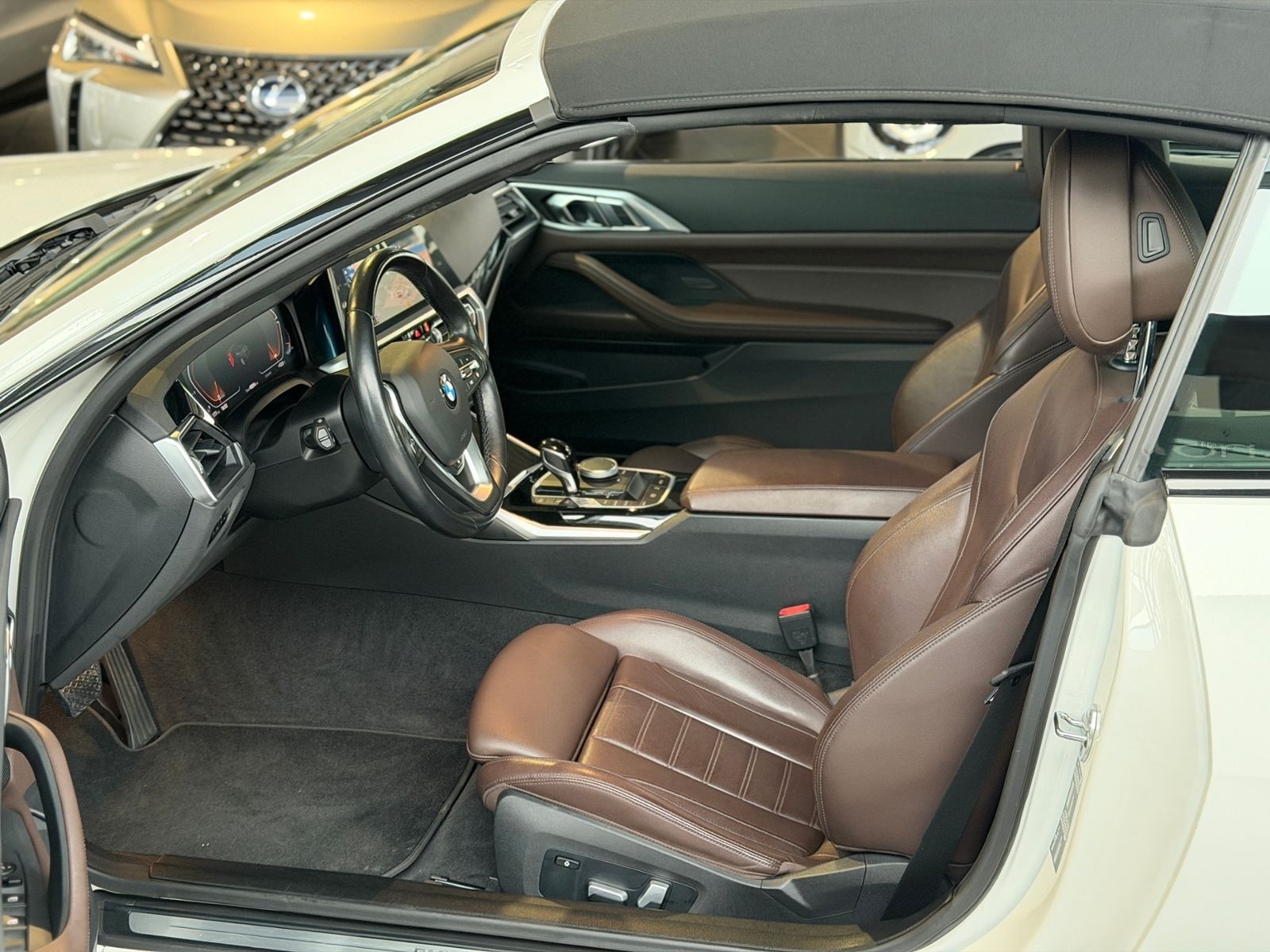 BMW 420i Cabrio Shadow Line AHK LEDER LED NAV 18" foto 16