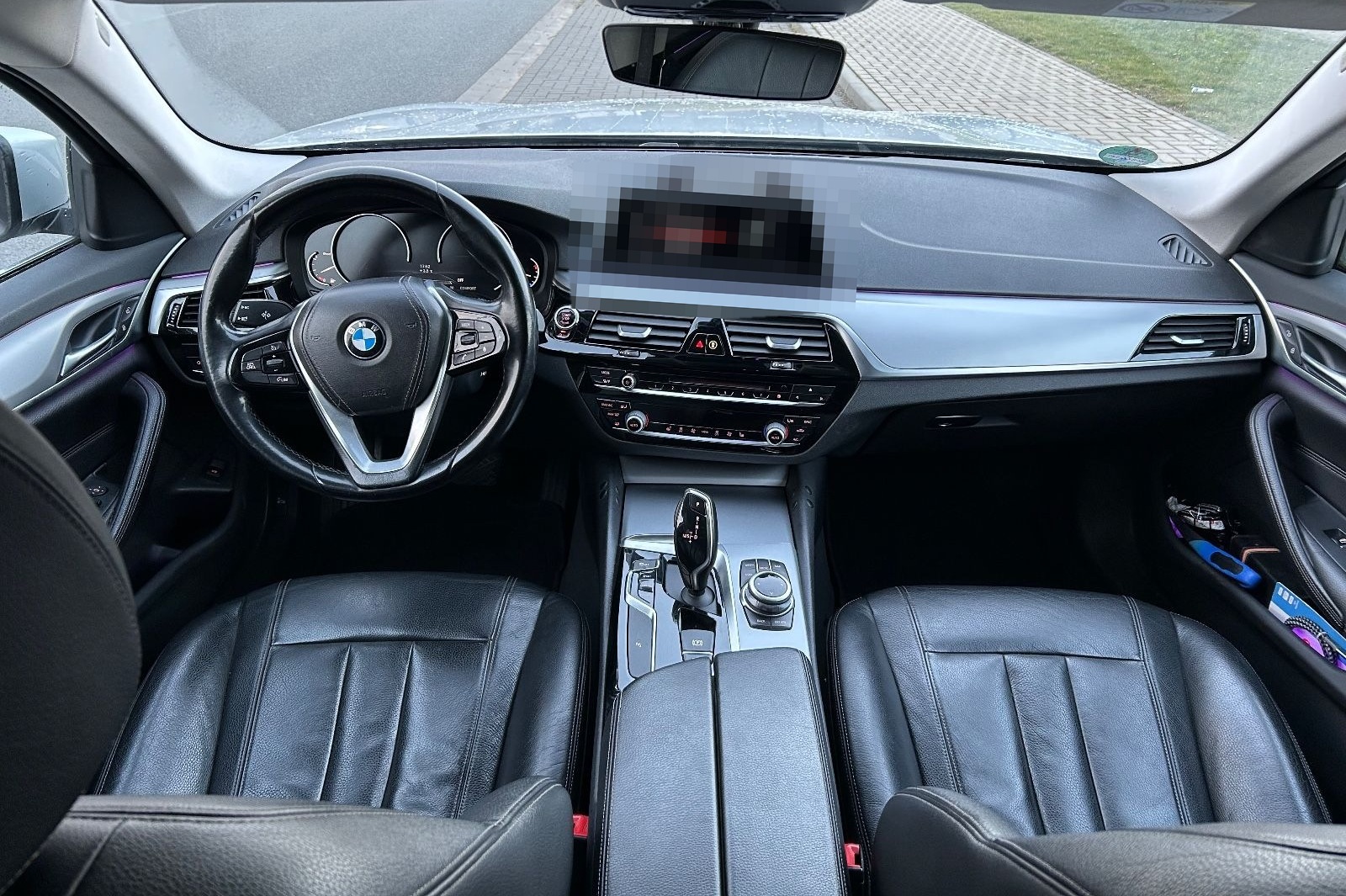 BMW 530d xDrive TÜV NEU / SHZ / Tempomat / PDC  foto 6