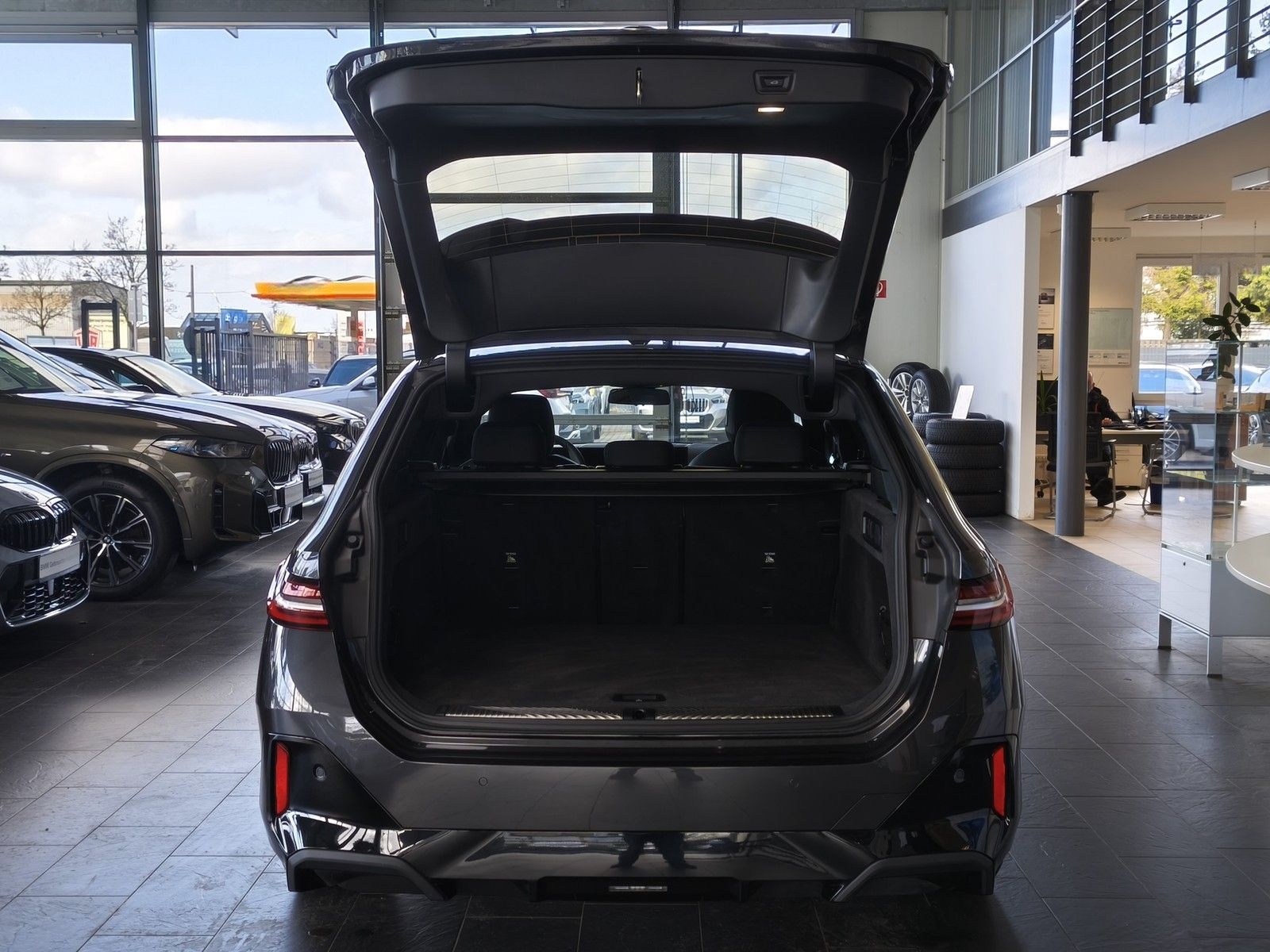 BMW 520i M Sport Tou HK/Dr.Assist+/RFK/ACC foto 6