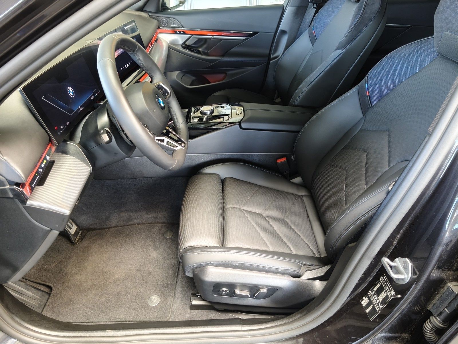 BMW 520i M Sport Tou HK/Dr.Assist+/RFK/ACC foto 8