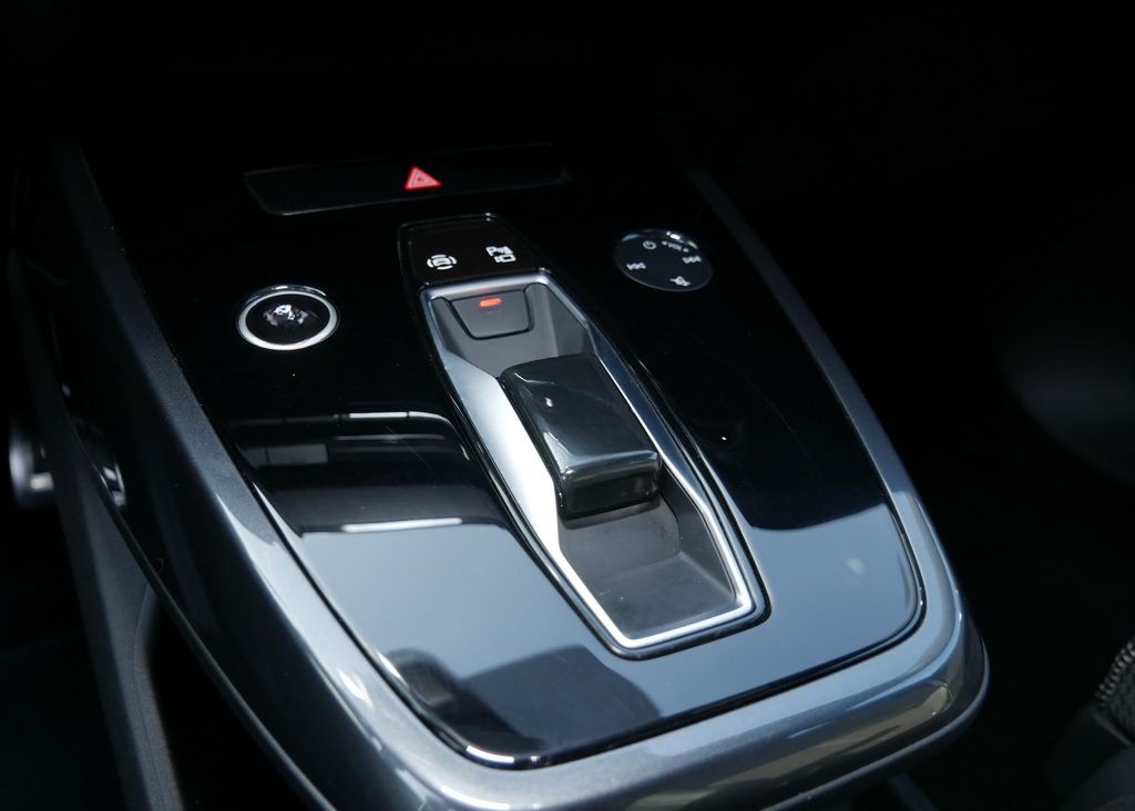 Audi Q4 e-tron 40 S line Int. ACC AHK Navi RüKa SONOS foto 9