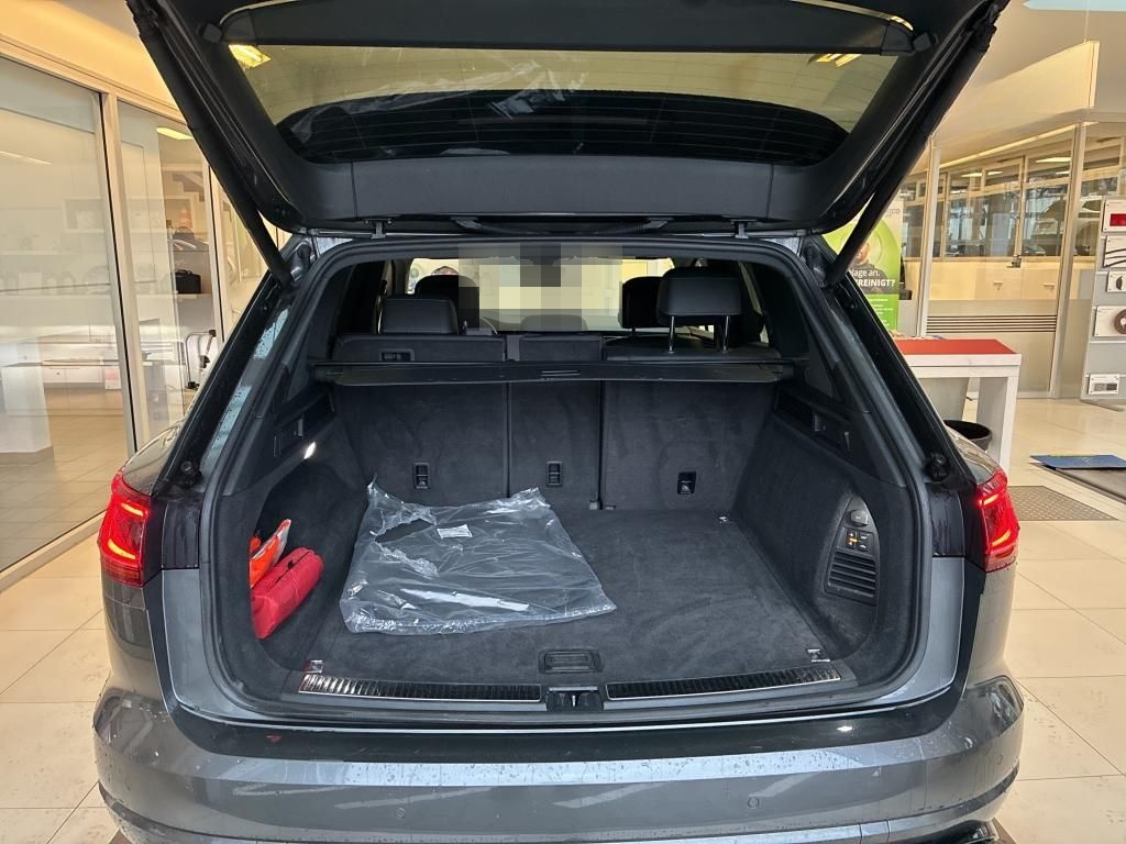 Volkswagen Touareg 3.0 TDI V6 4M R-LINE BLACK +AHK +PANO +I foto 11