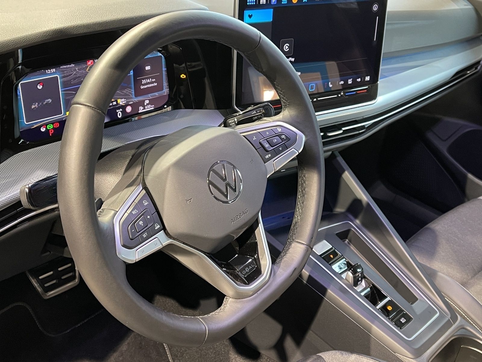 Volkswagen Golf 2.0 TDI DSG GOAL NAVI AHK SITZHZG KAMERA foto 9