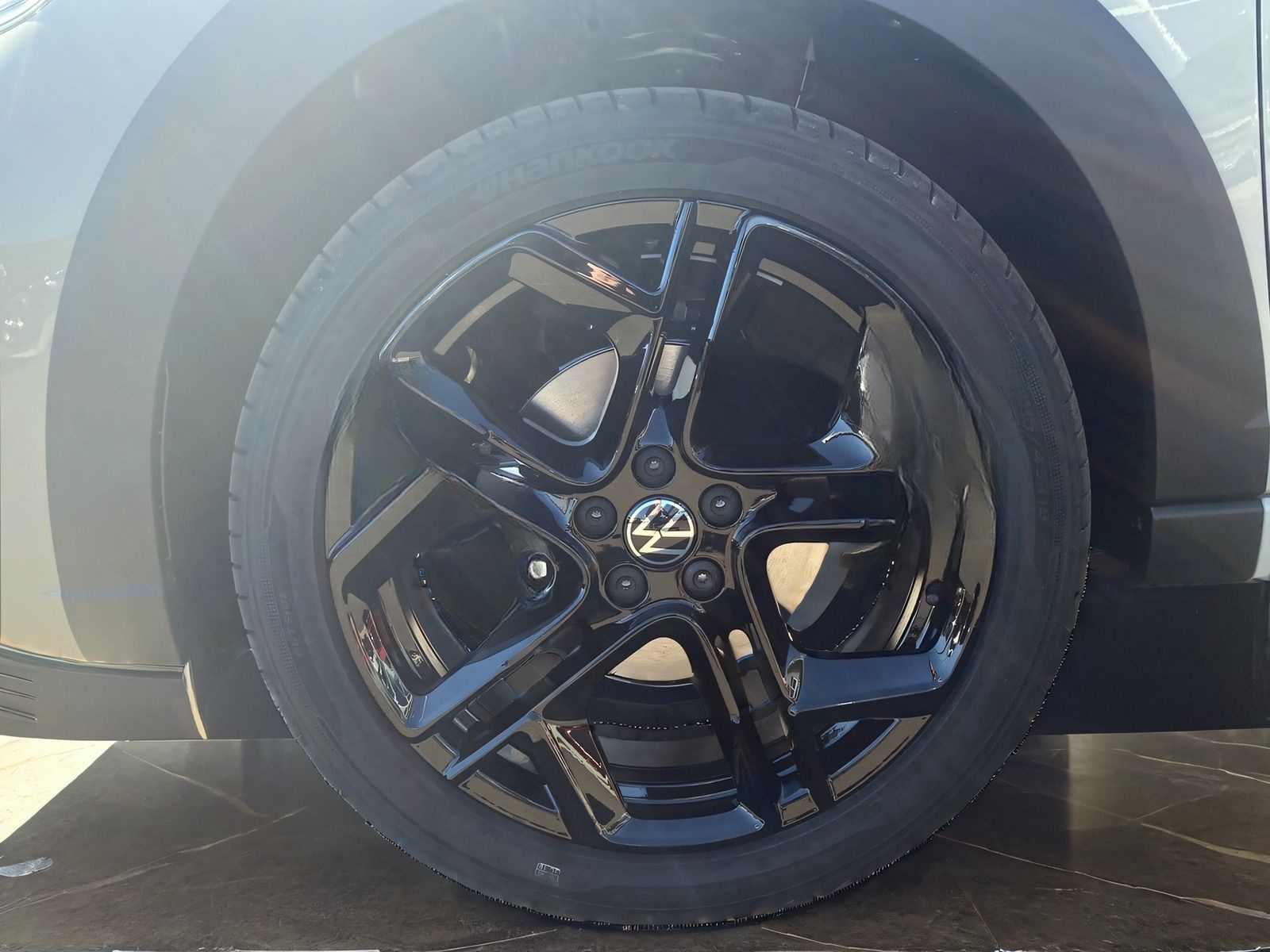 Volkswagen Taigo R-Line 1,0 l TSI OPF KAMERA+LED+ACC+LKA+TS foto 5