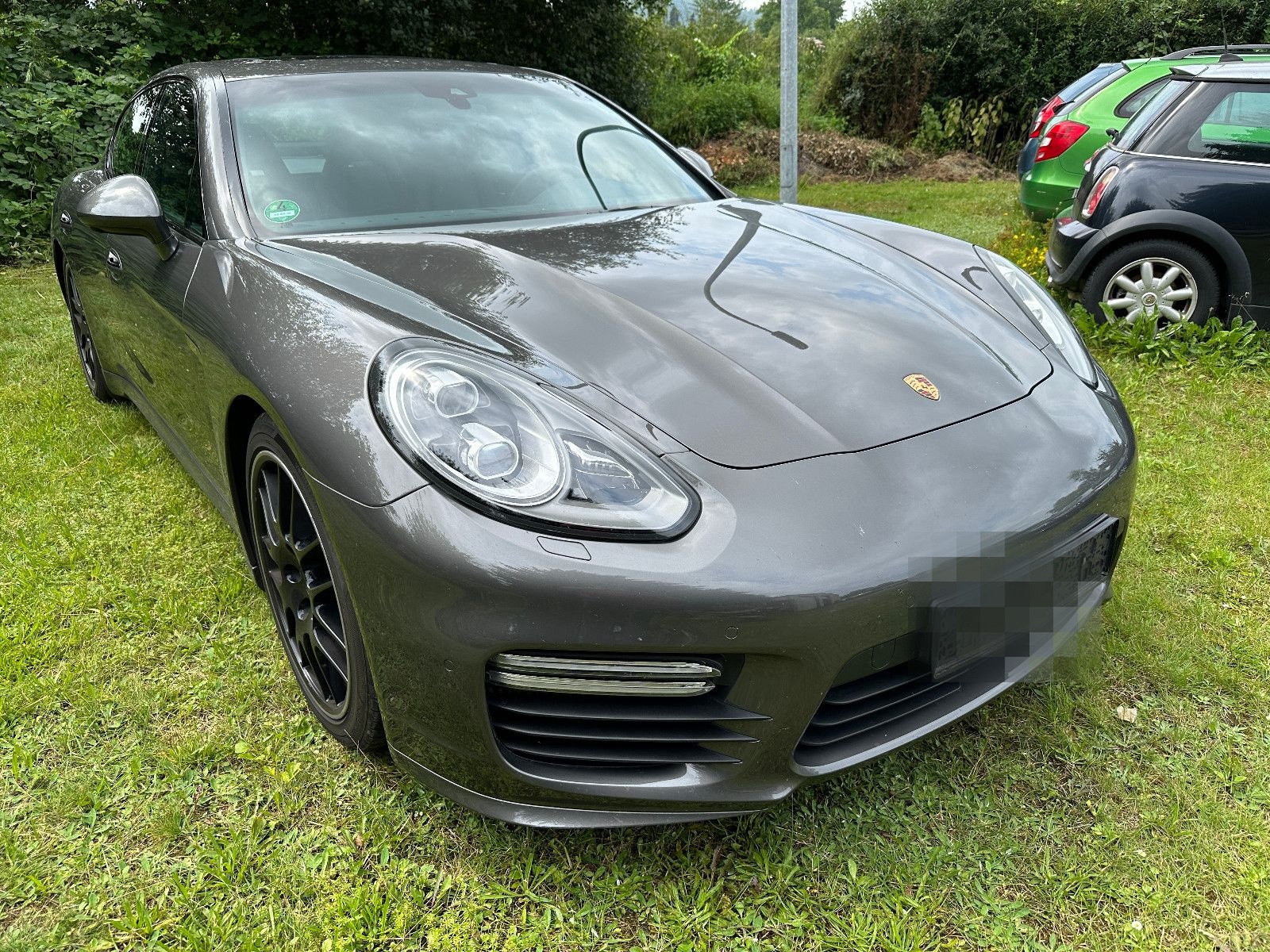 Porsche Panamera Turbo foto 2