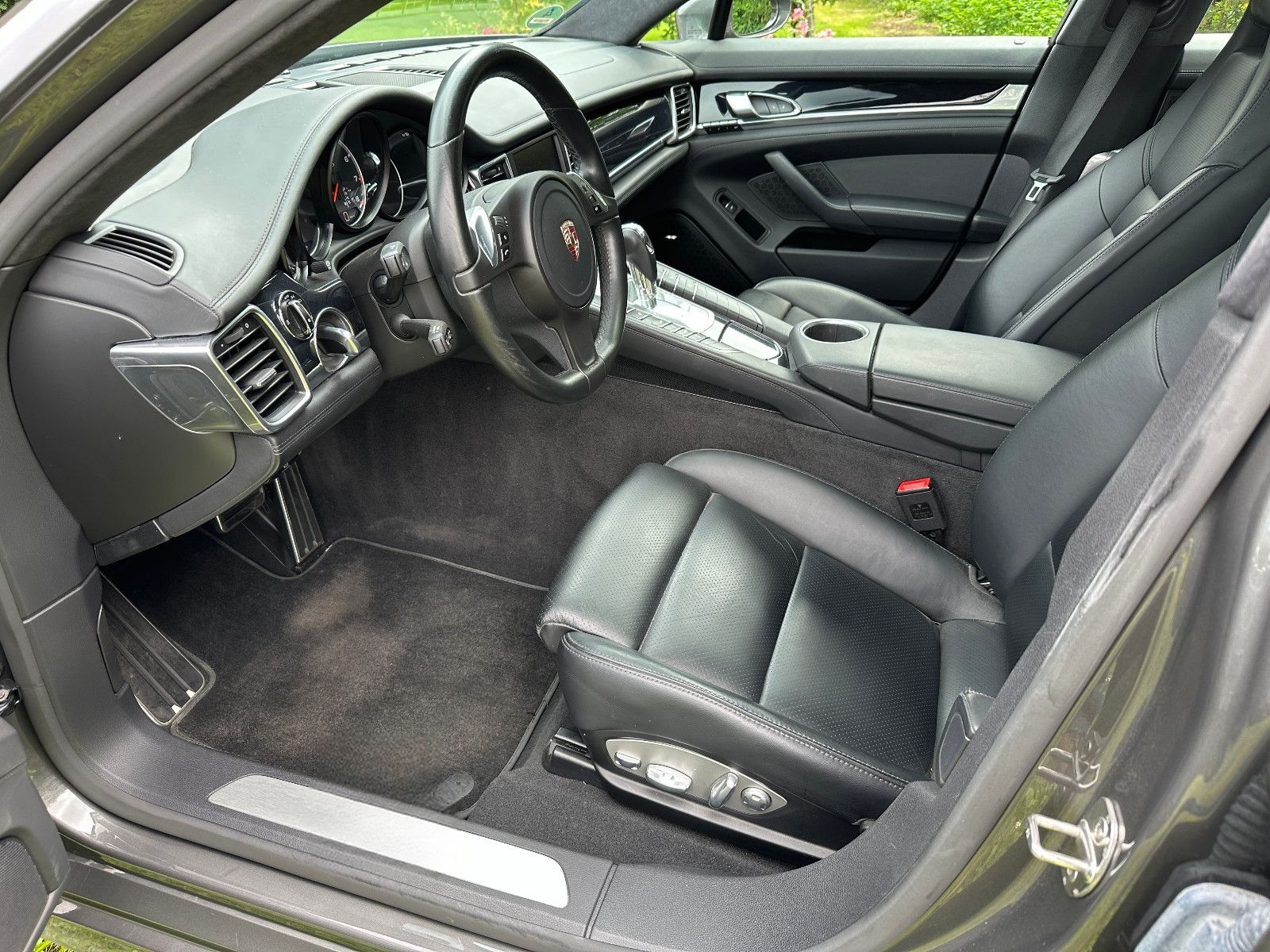 Porsche Panamera Turbo foto 7