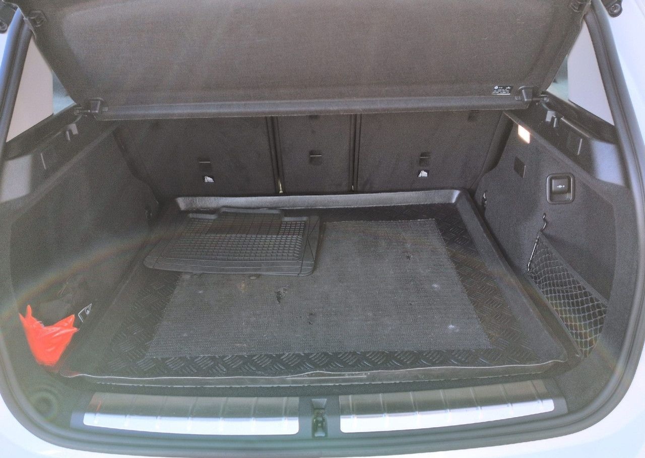 BMW X1 xD 25e SPORT Nav+ AdLED DA+ Pano HUD Kam 18" foto 15