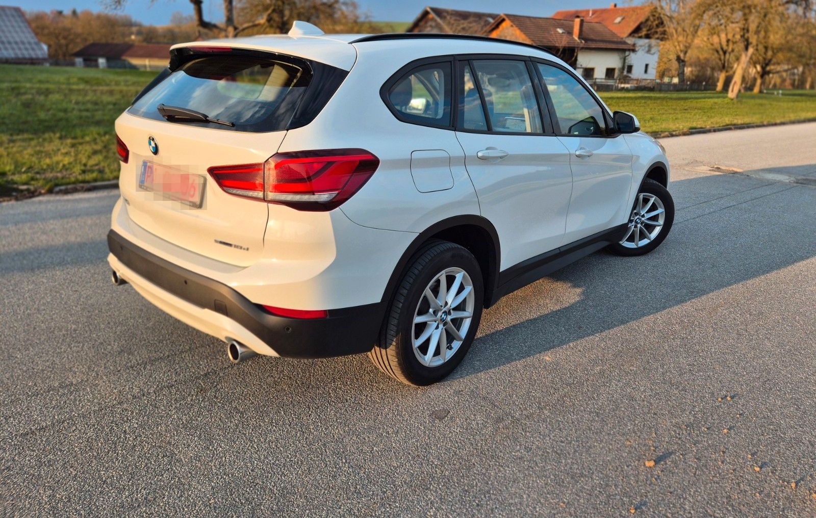 BMW X1 sDrive 18d*Automatik*Navi*LED*AHK*DAB* foto 5