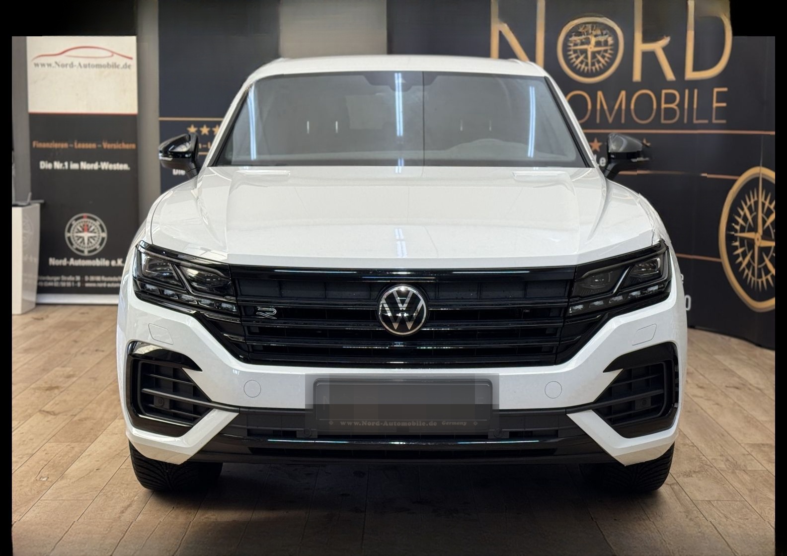 Volkswagen Touareg  3.0 TDI R-Line Black Style AHK/Matrix foto 3