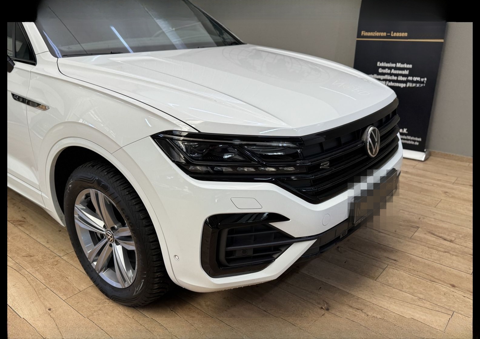 Volkswagen Touareg  3.0 TDI R-Line Black Style AHK/Matrix foto 10