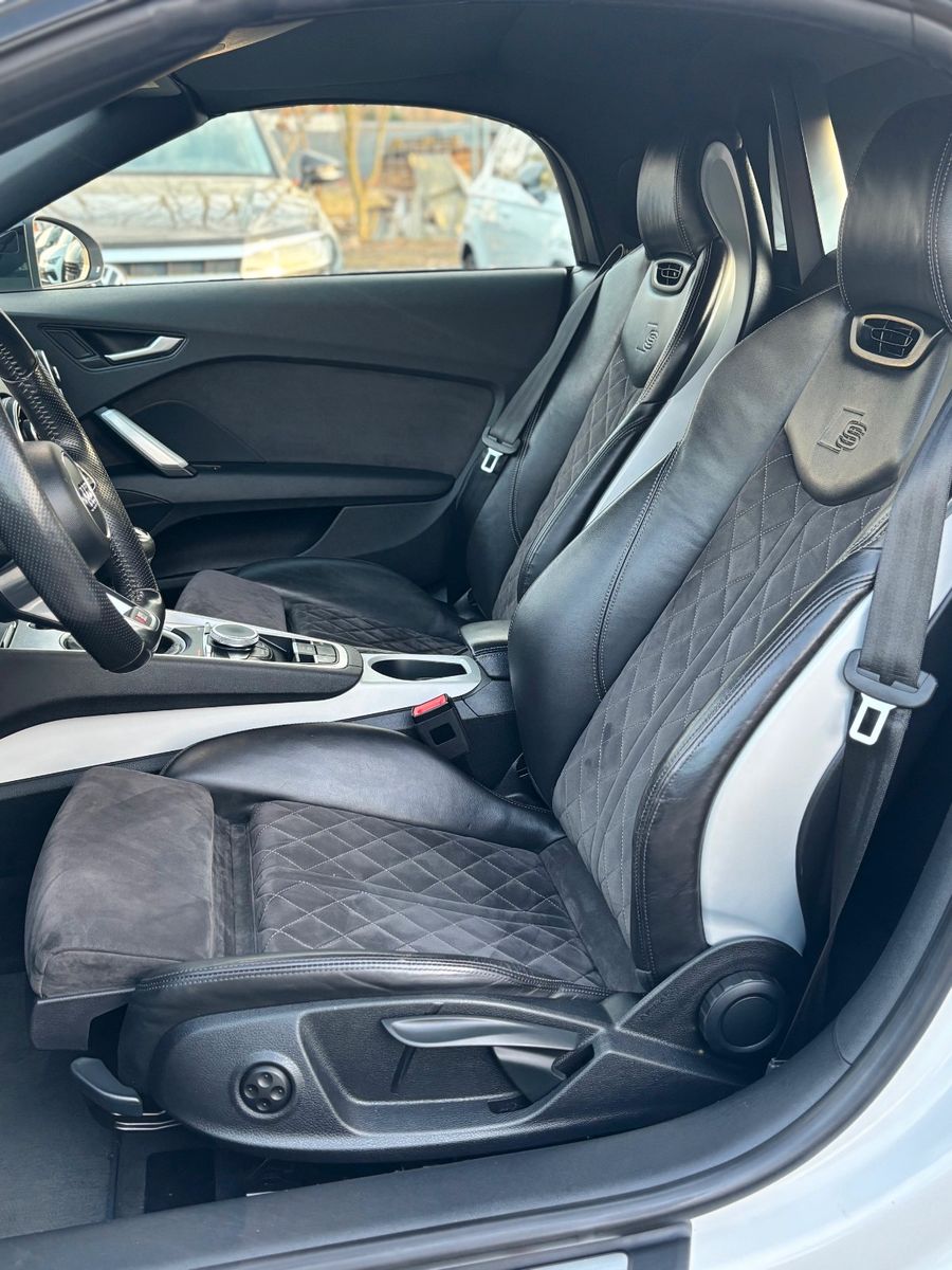 Audi TT Roadster 2.0 TDI 184PS S-line Navi PDC foto 21