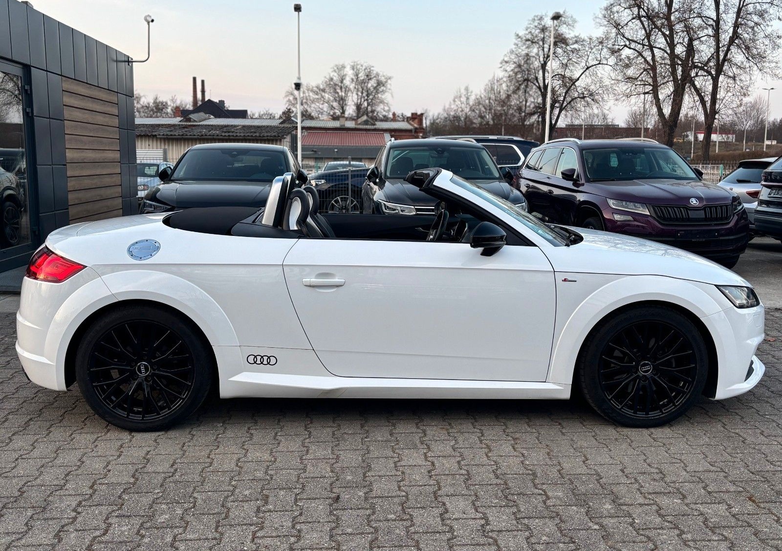 Audi TT Roadster 2.0 TDI 184PS S-line Navi PDC foto 8