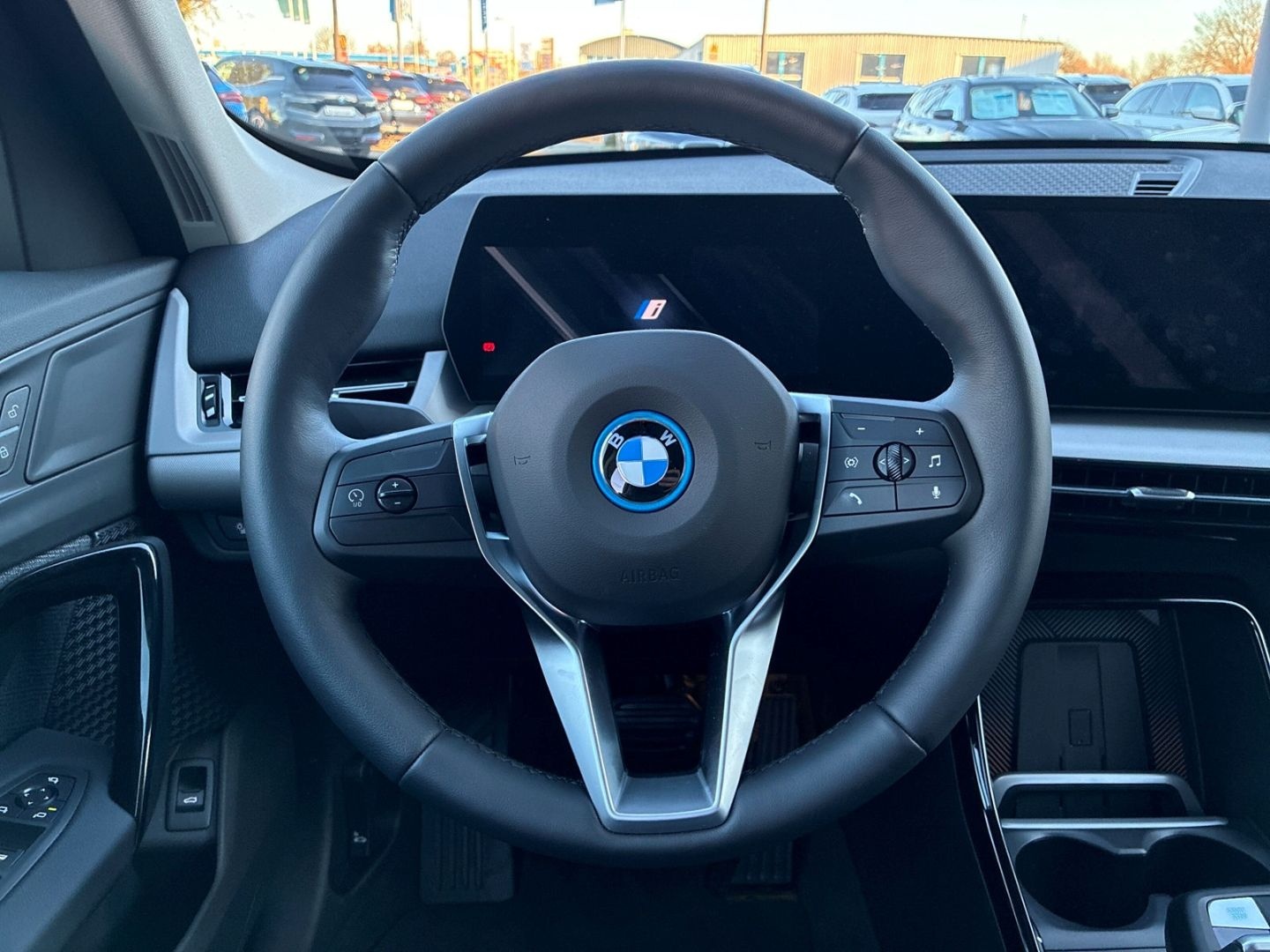 BMW iX1 eDrive20 *UPE 53.540€* DA+ LC+ AD.LED RFK LE foto 9