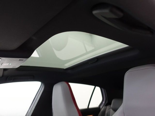 Volkswagen Golf GTI 8 2.0 DSG Clubsport IQ-LIGHT DIGITAL PR foto 19
